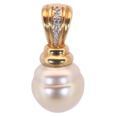 Dazzling 18k Yellow Gold Drop Pendant with 0.02ct Natural Pearls and Diamonds