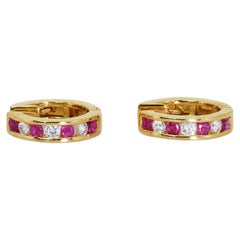 Dazzling 18K Yellow Gold Hoop Earrings w/ 0.8 ct Ruby &Natural Diamonds IGI Cert