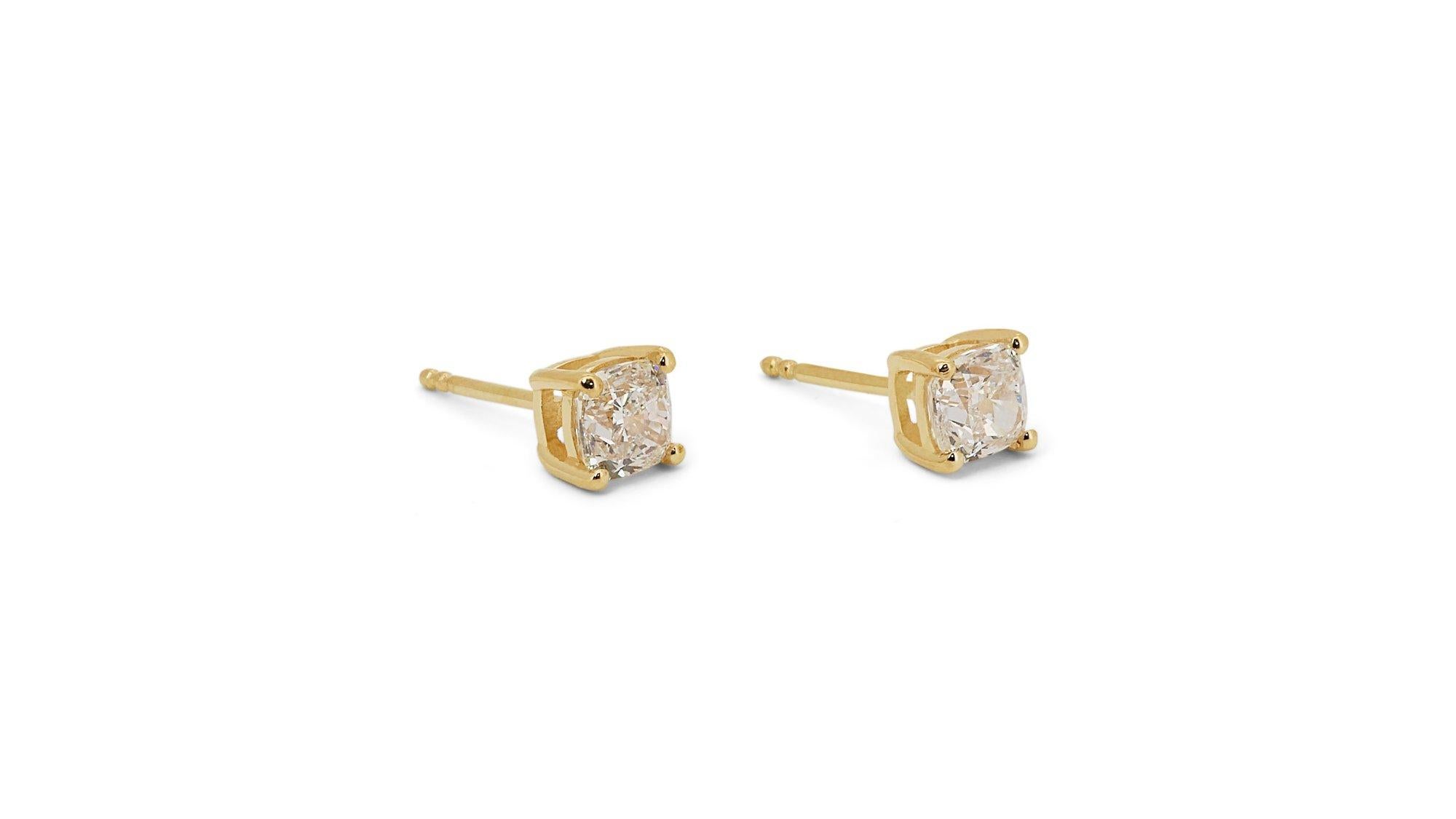 Dazzling 18k Yellow Gold Stud Earrings 1.50ct Natural Diamonds AIG Certificate 1