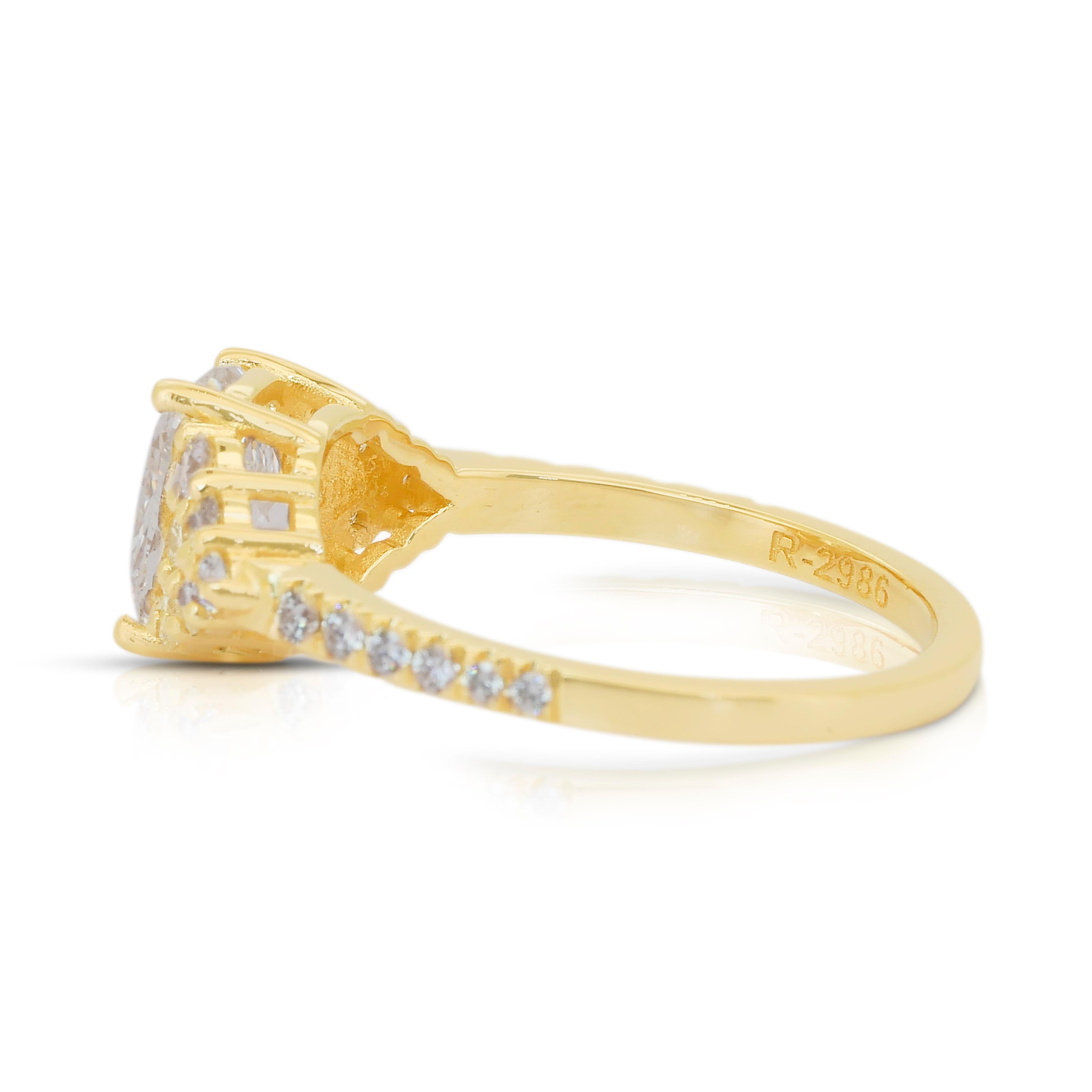 Éblouissante bague en or jaune 18 carats de 1,96 ct de diamants naturels - certifiée IGI en vente 1