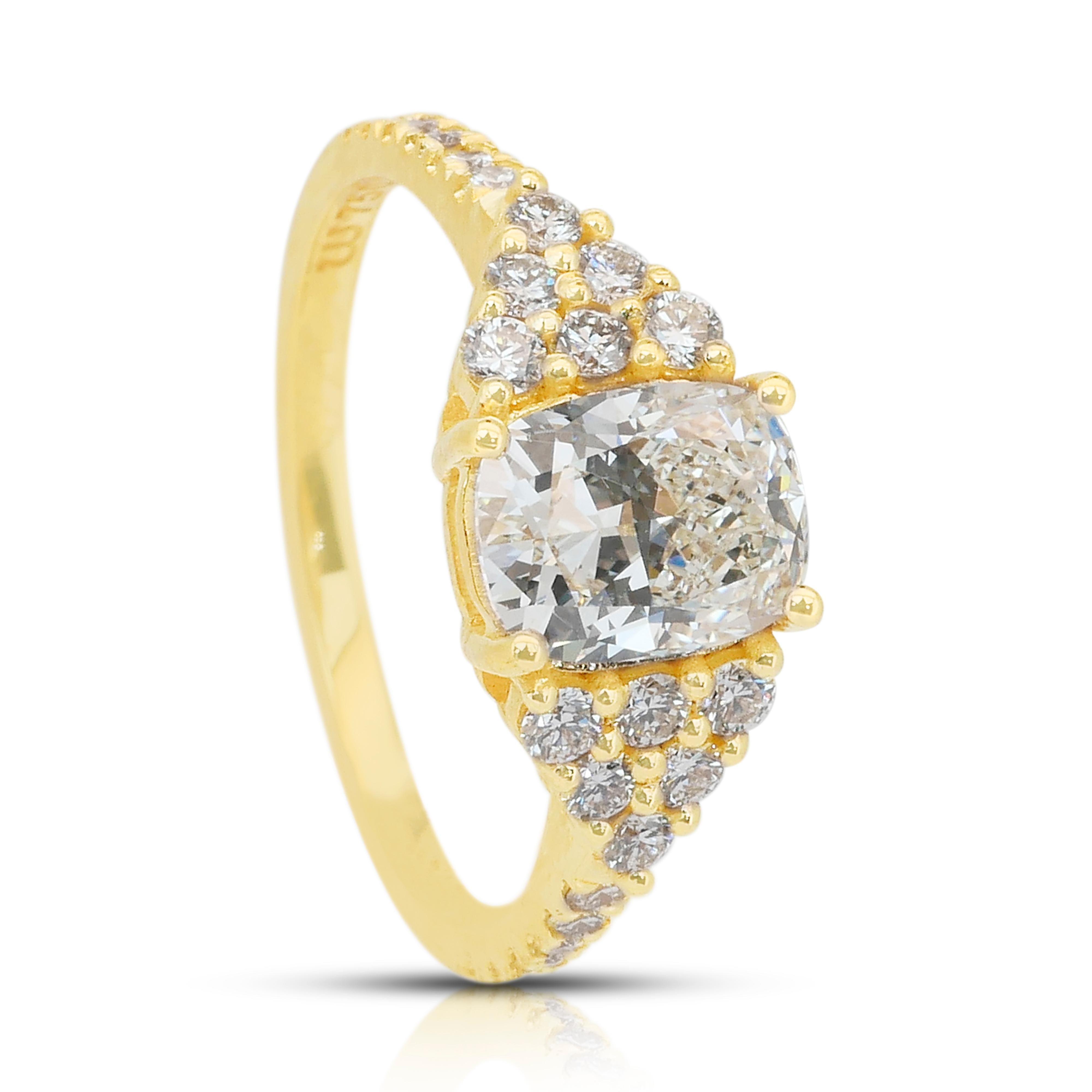 Éblouissante bague en or jaune 18 carats de 1,96 ct de diamants naturels - certifiée IGI en vente 3