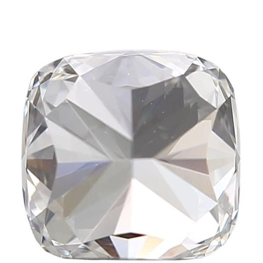 Women's or Men's Dazzling 1pc Natural Diamond with 0.81ct Cushion E VS1 GIA Certificate For Sale