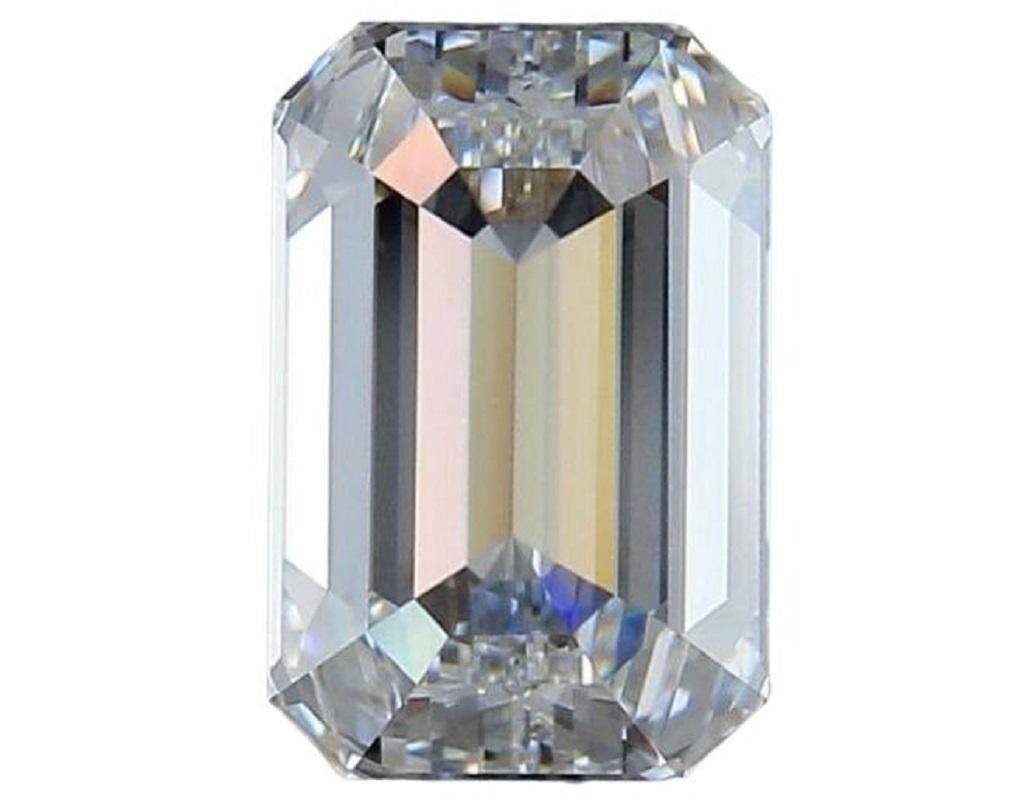 Dazzling 1pc Natural Diamond w/ 2 Ct Emerald Cut E IF GIA Certificate In New Condition For Sale In רמת גן, IL