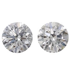 Dazzling 2 pcs Natural Diamonds with 1.06ct Round D VS1 GIA Certificate