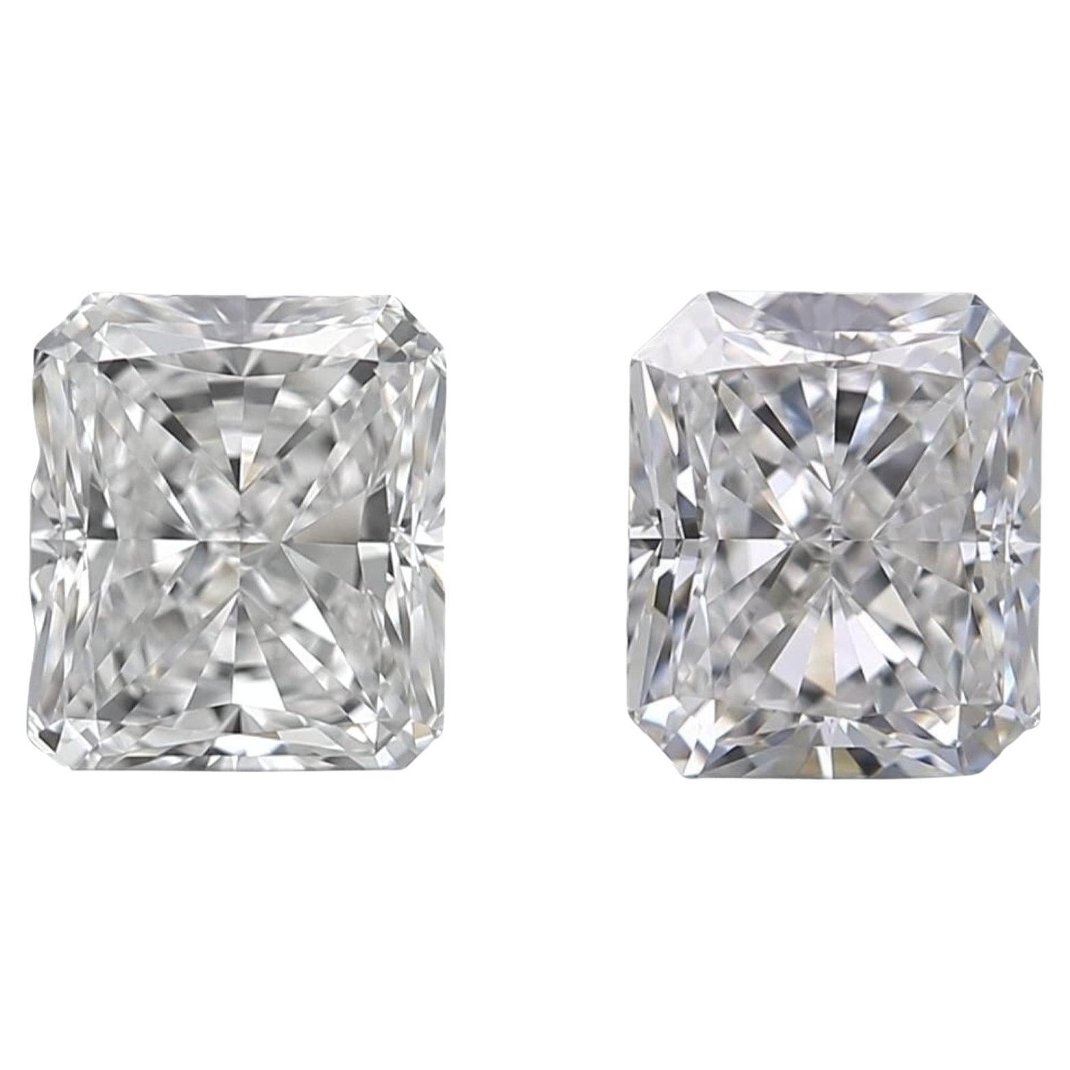 Éblouissants 2 pièces de diamants naturels avec un certificat GIA de 1,41 carat de couleur radiant D VVS1 en vente