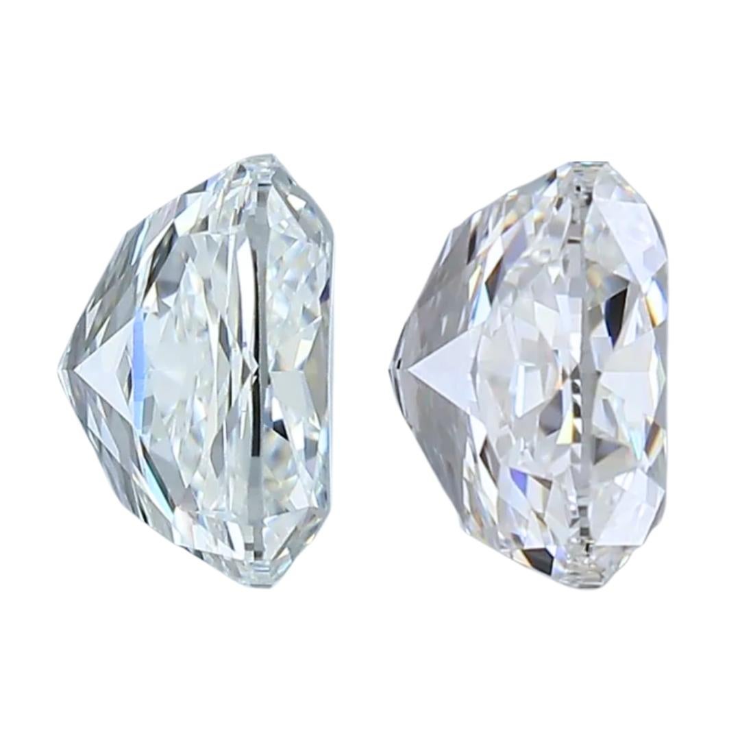 Abbagliante coppia di diamanti a forma di cuscino da 2,00ct - Certificato GIA

Una splendida coppia di diamanti taglio cuscino per un totale di 2,00ct, perfetta per creazioni personalizzate di alto livello, da orecchini senza tempo a eleganti anelli