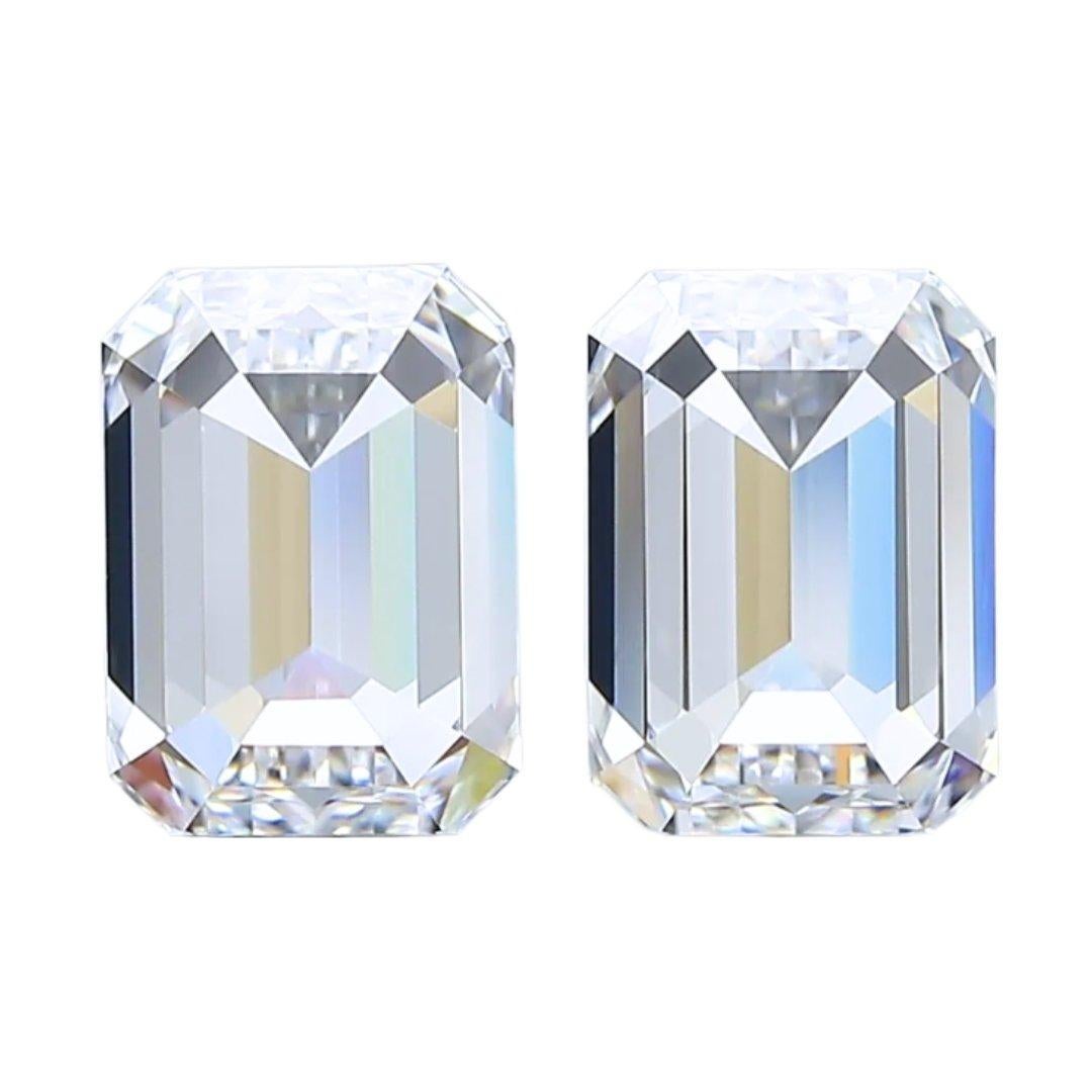 Éblouissante paire de diamants taille émeraude de 2,00ct - certifiée IGI en vente 2