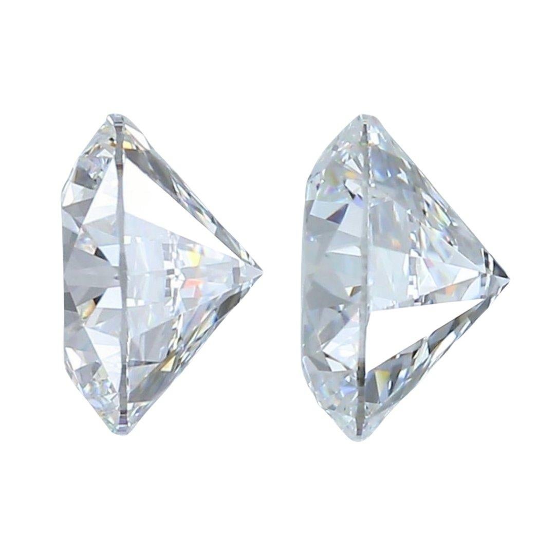 Dazzling 2.01ct Triple Excellent Ideal Cut Pair of Round-Shaped Diamonds In New Condition For Sale In רמת גן, IL