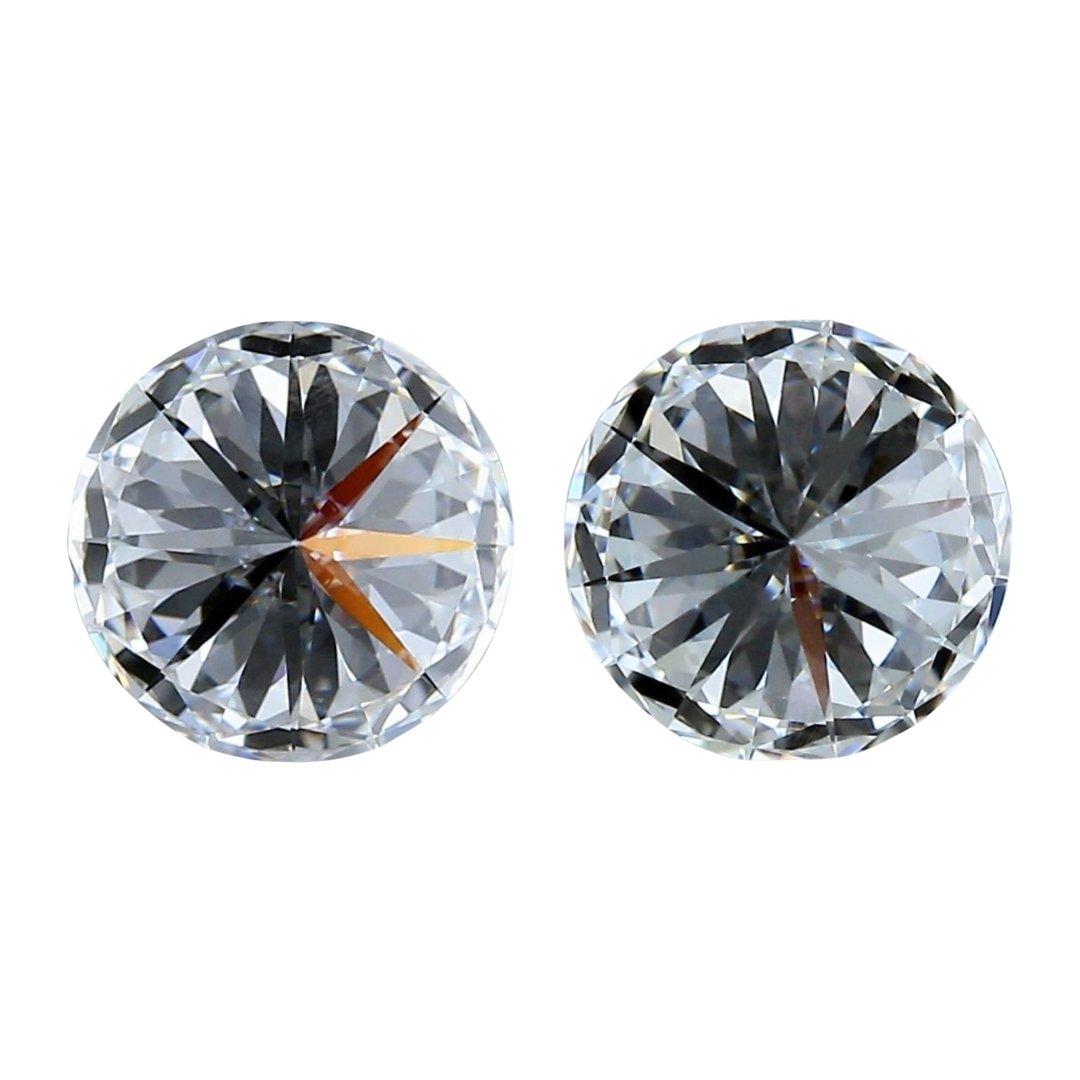 Dazzling 2.01ct Triple Excellent Ideal Cut Pair of Round-Shaped Diamonds For Sale 1