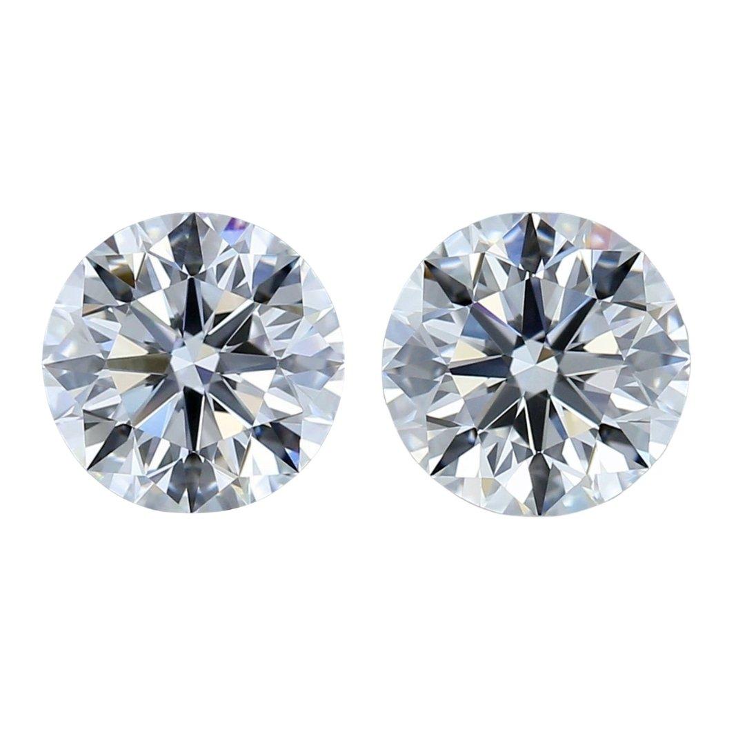 Dazzling 2.01ct Triple Excellent Ideal Cut Pair of Round-Shaped Diamonds For Sale 4