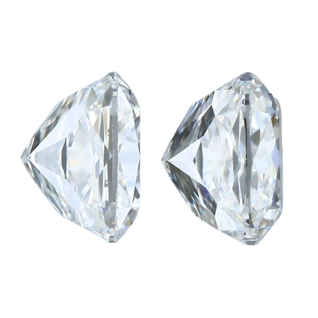 Femenino o masculino Deslumbrante pareja de diamantes en forma de cojín de talla ideal excelente doble de 2,03 ct en venta