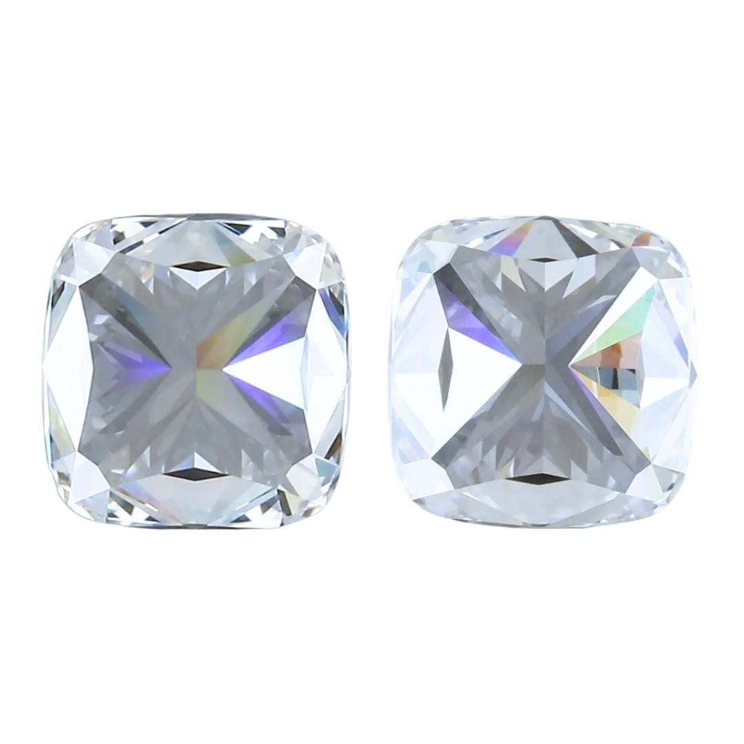 Blendender 2,05ct Double Excellent Ideal Cut Paar quadratisch-kissenförmiger Diamanten im Angebot 2
