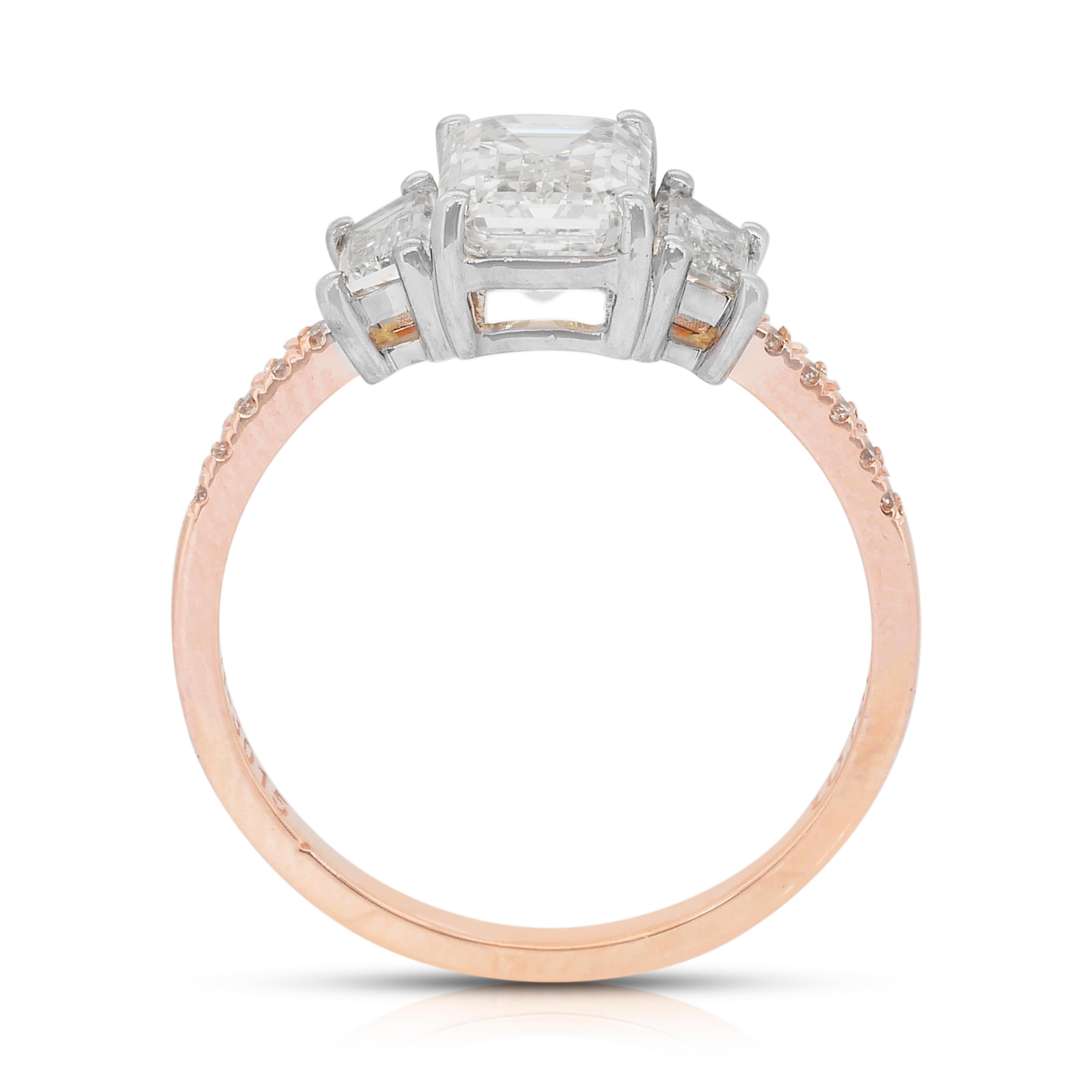 Anello a tre pietre con 2,12 carati di diamanti in oro rosa e bianco 18 carati - Certificato IGI in vendita 4