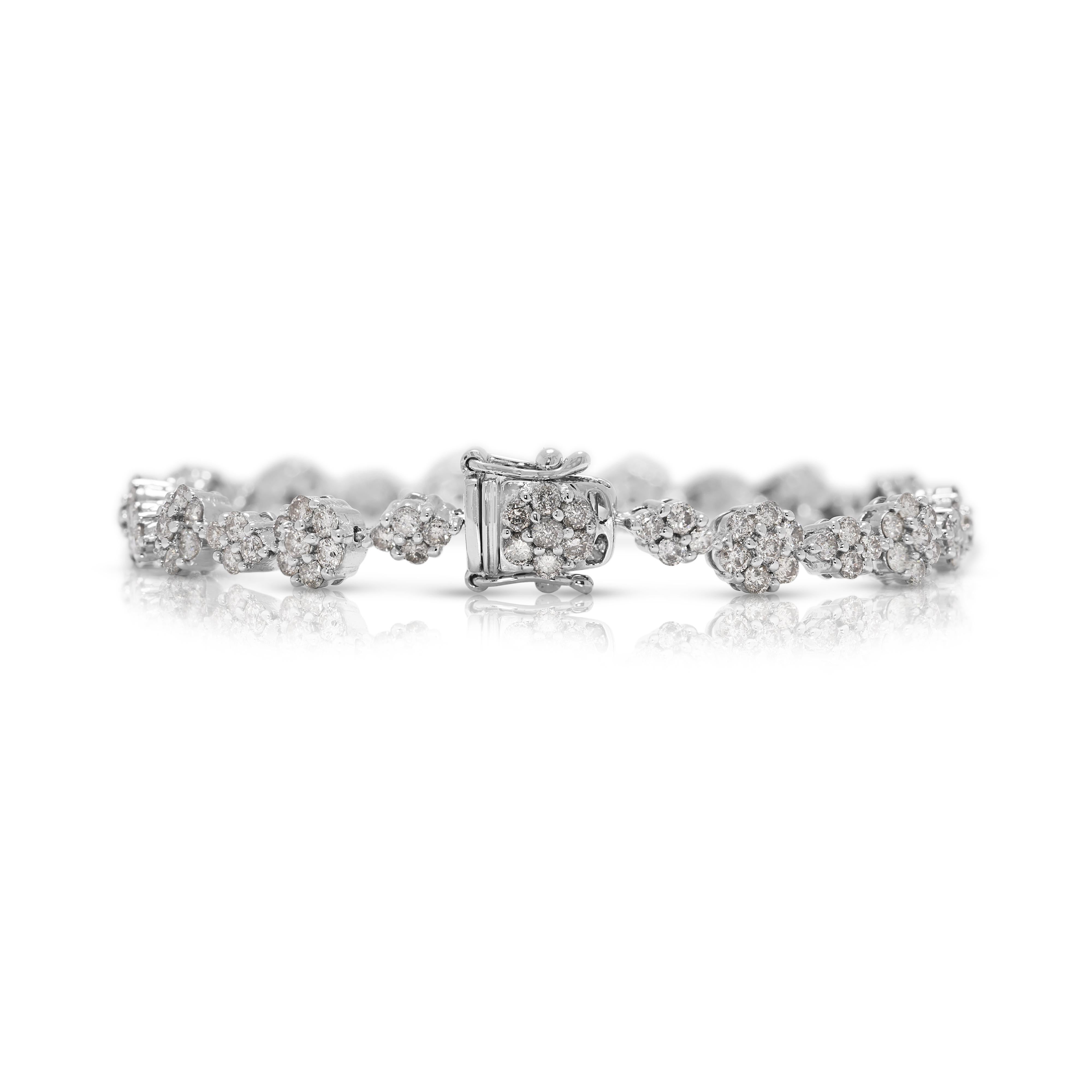 Bracelet éblouissant en or blanc 18 carats composé de diamants naturels de 2,15 ct. en vente 1