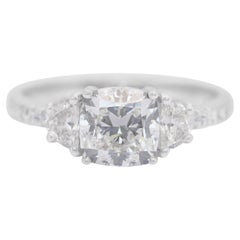 Schillernder 3-Stein-Ring aus 18 Karat Weißgold mit 2,20 Karat Diamanten - IGI-zertifiziert