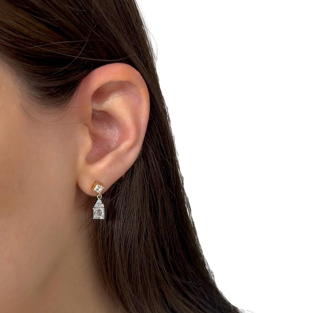 Dazzling 2.32ct Diamonds Drop Earrings in 18k White & Yellow Gold - IGI Certified

Elevate your elegance with these stunning 2.32ct diamond earrings, crafted in a sophisticated fusion of 18k white and yellow gold. Featuring four square-cut diamonds