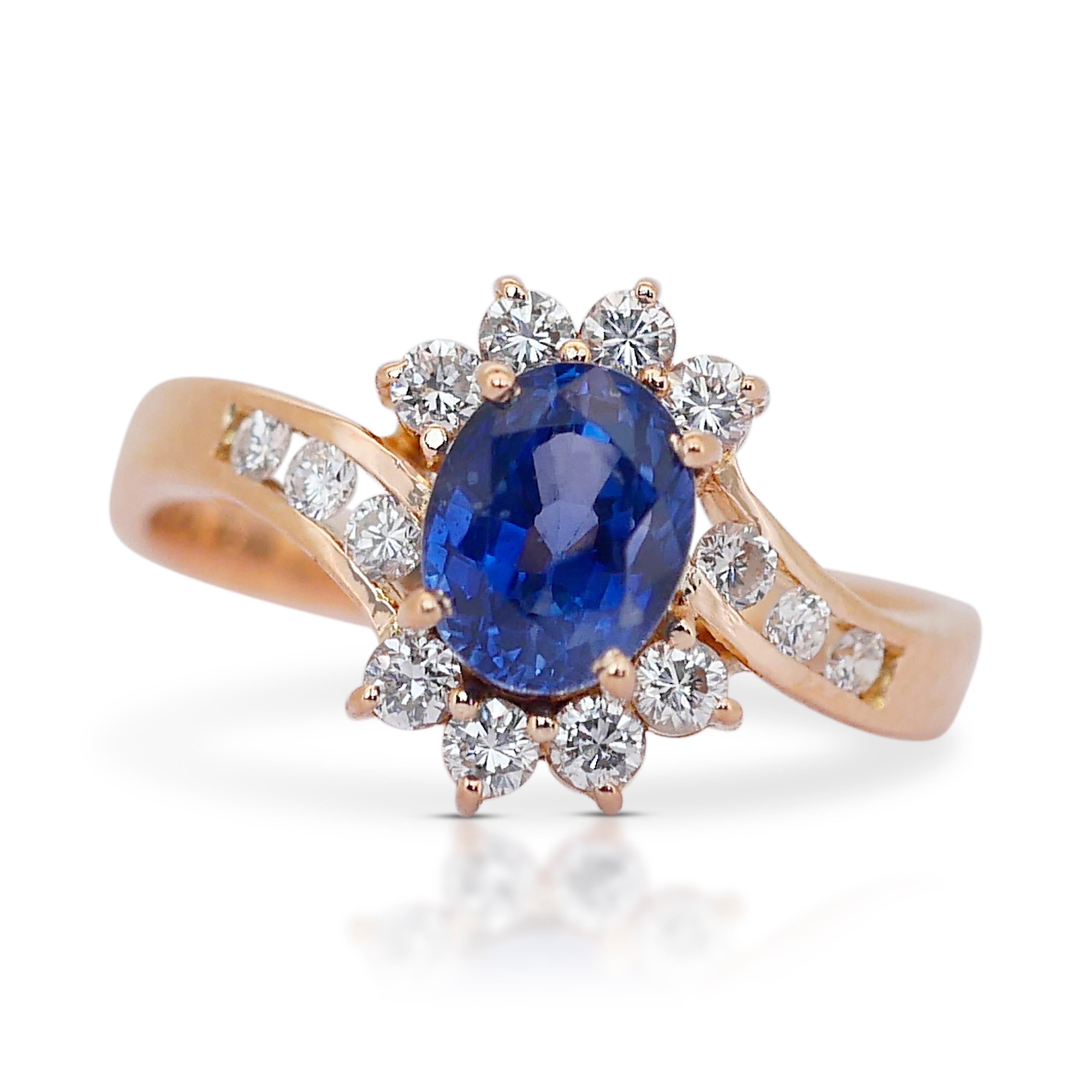 Schillernder 2,35ct Saphir und Diamanten Cluster Ring in 18k Gelbgold - IGI Cert im Angebot 3