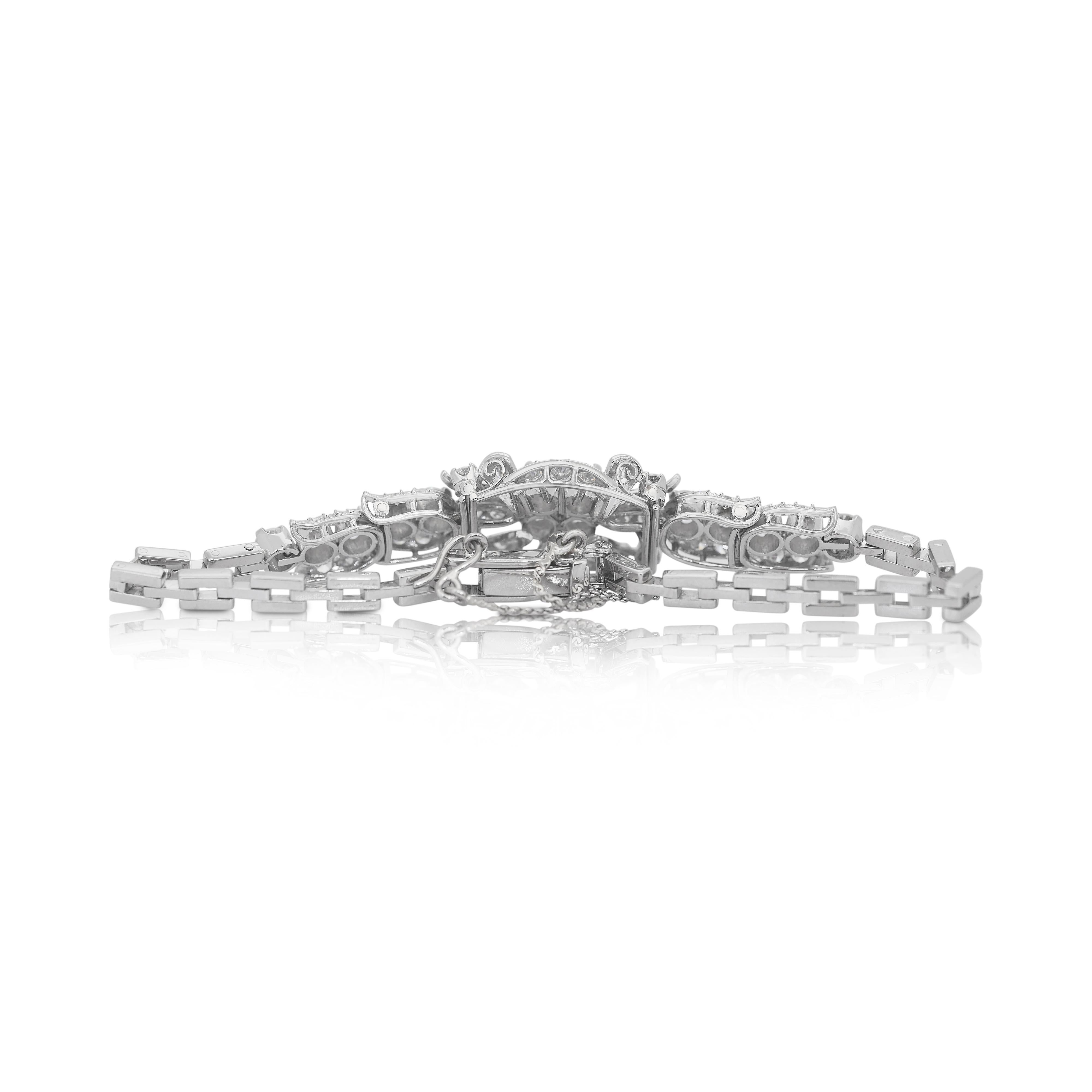 Dazzling 2.40ct Diamonds Bracelet in Platinum - IGI Certified For Sale 3