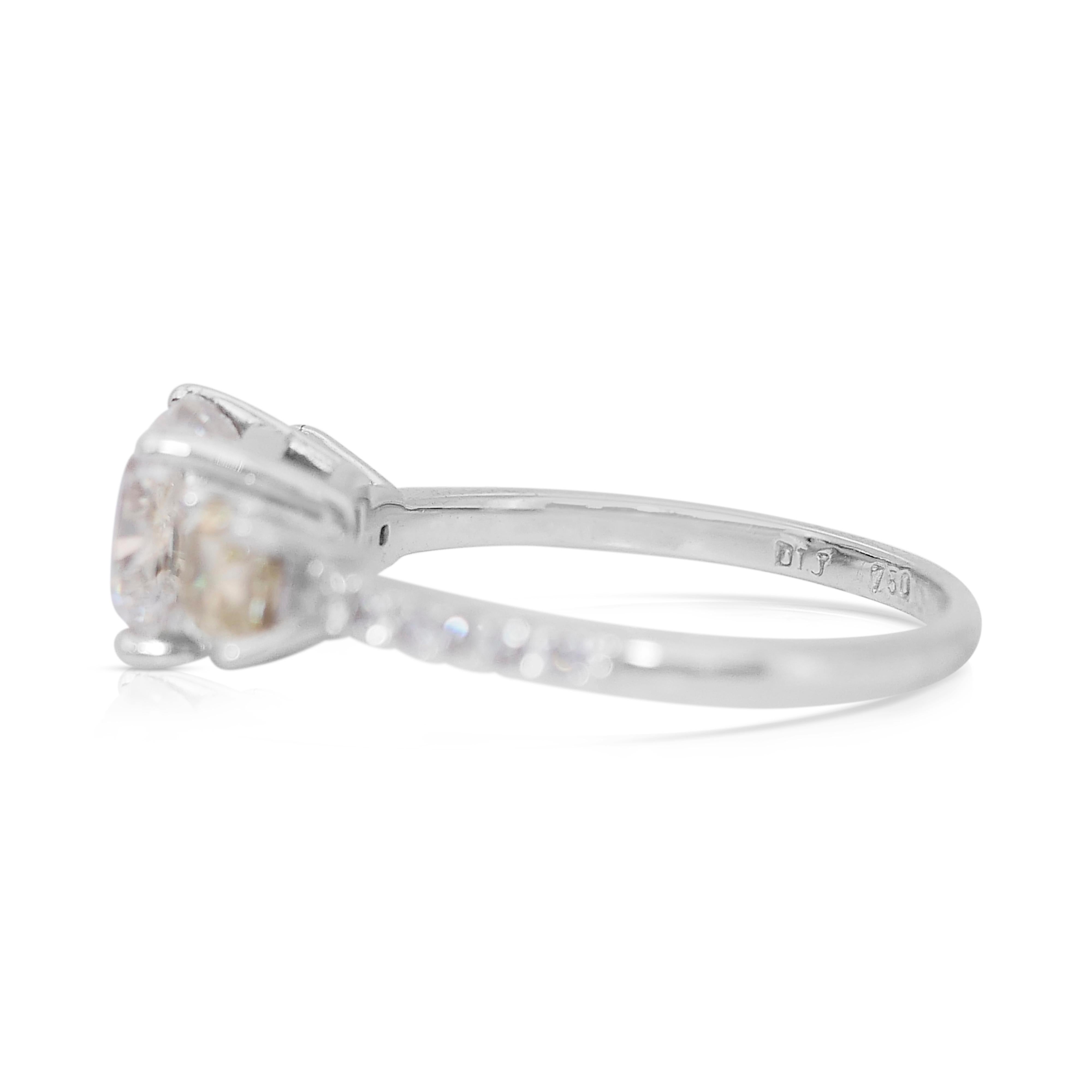 Deslumbrante Anillo de 3 Piedras de Diamantes de 2,57 ct en Oro Blanco de 18k - Certificado GIA en Nuevo estado para la venta en רמת גן, IL
