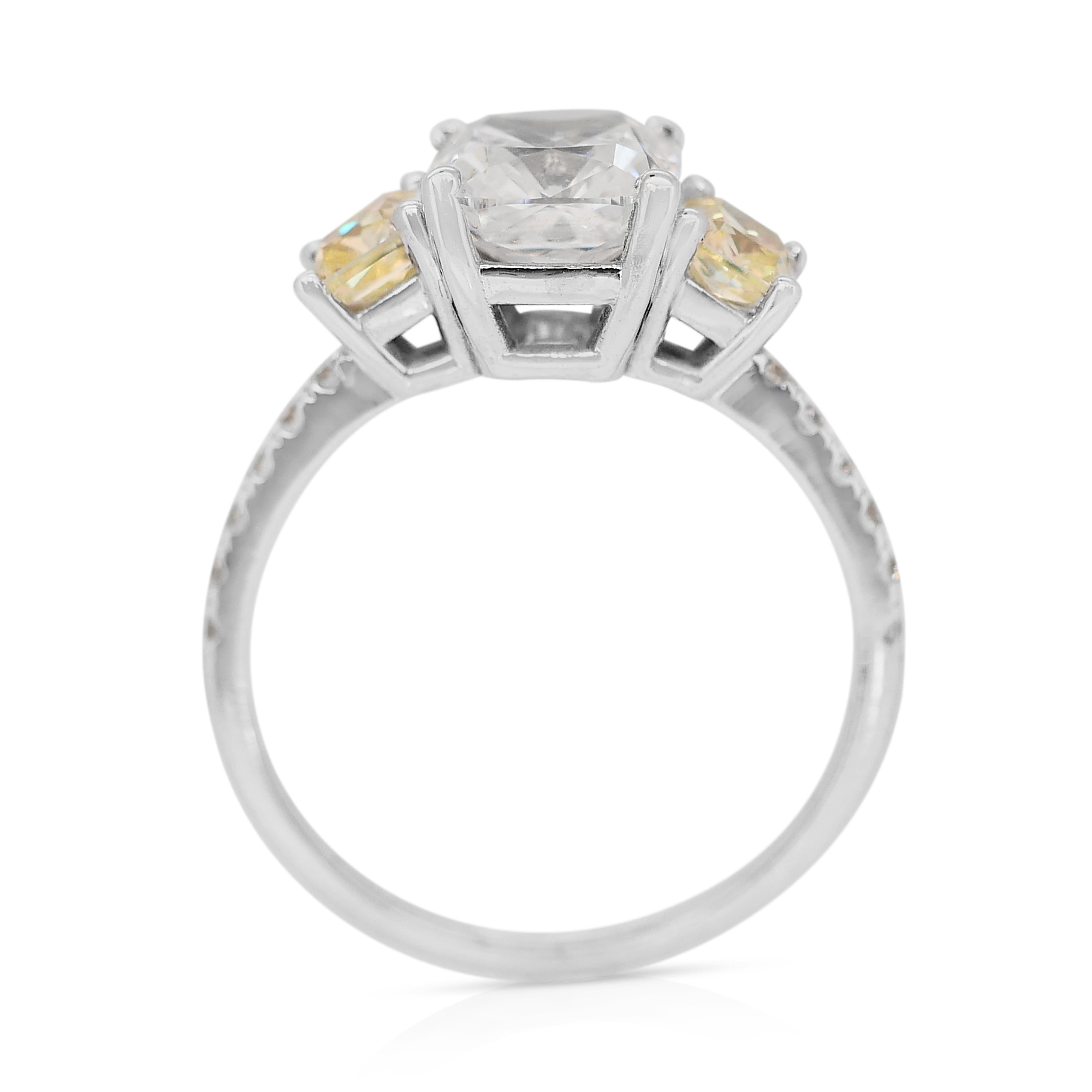 Deslumbrante Anillo de 3 Piedras de Diamantes de 2,57 ct en Oro Blanco de 18k - Certificado GIA en venta 3