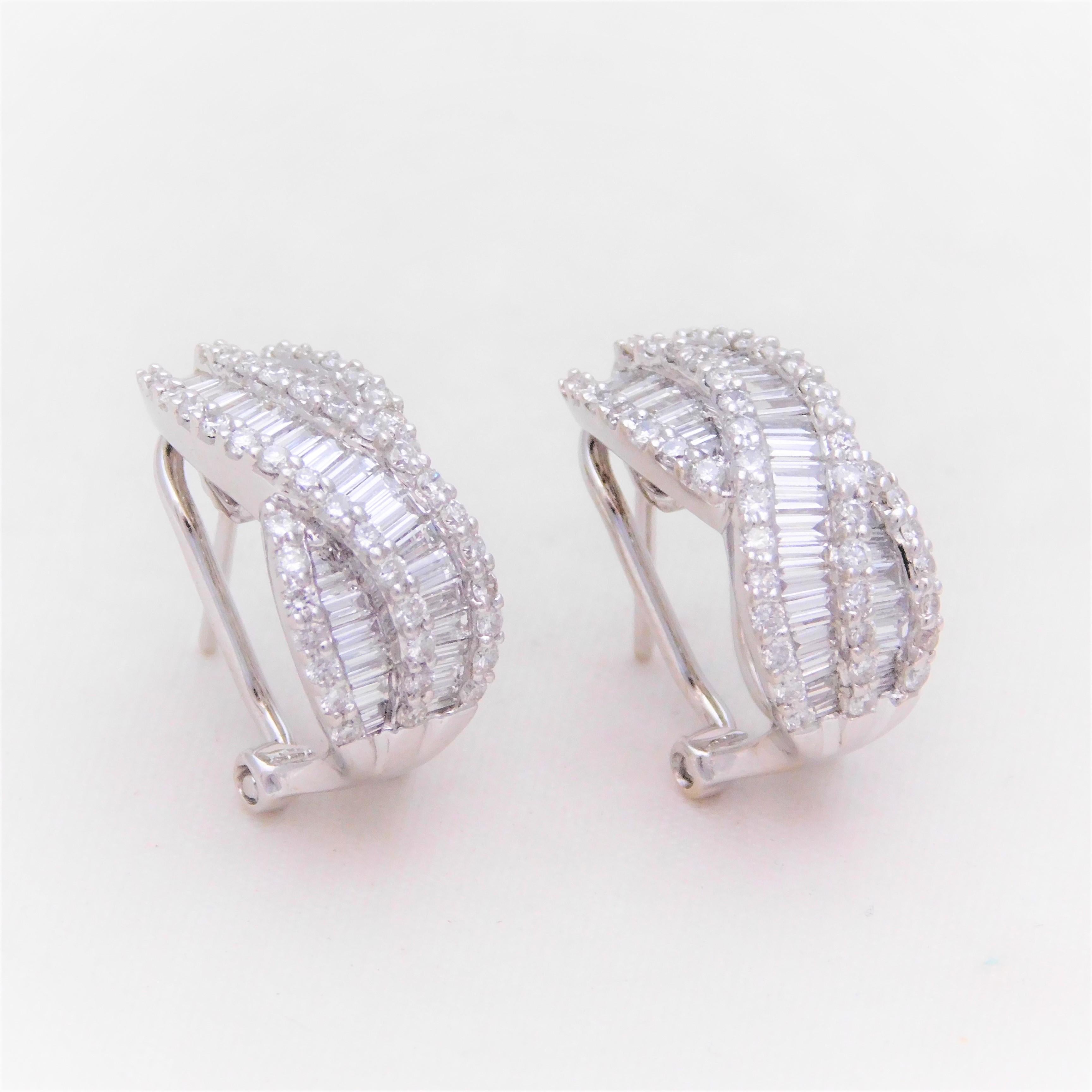 Dazzling 2.60 Carat Diamond Drop Earrings 2