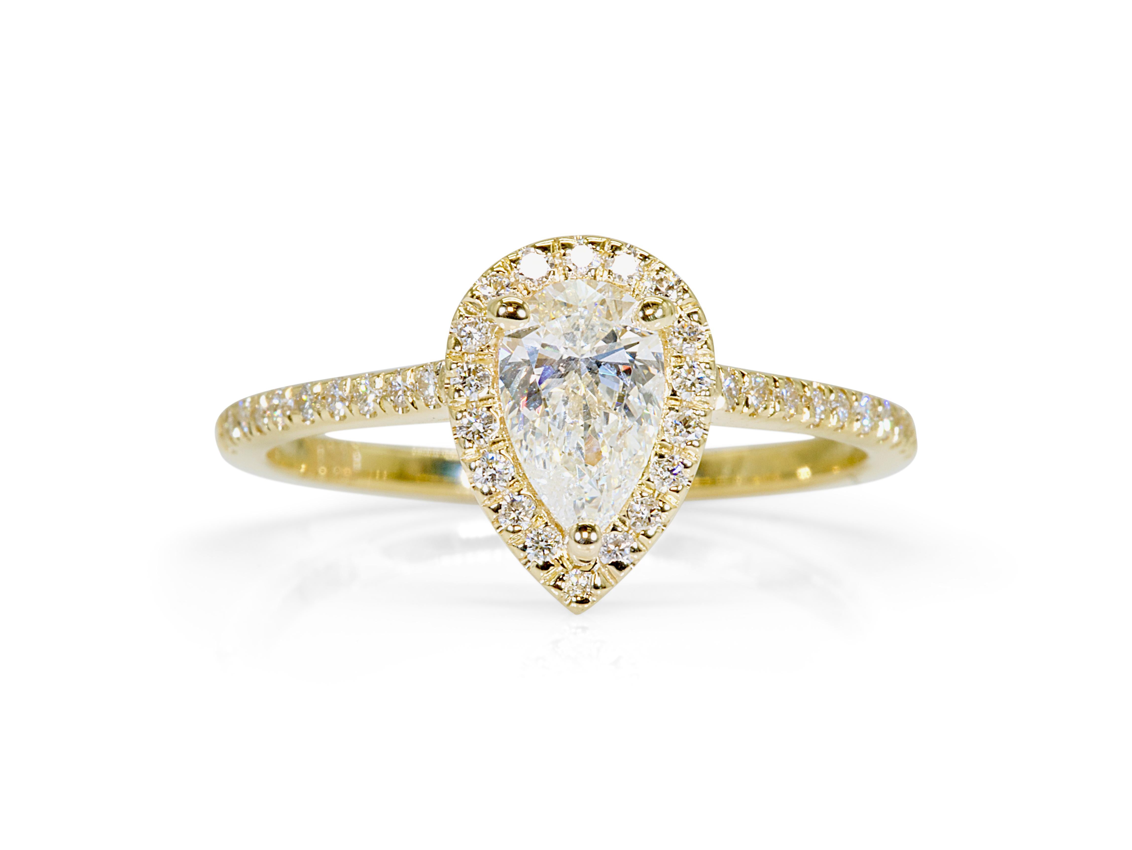 Dazzling 2.66ct Pear-Shaped Diamond Halo Ring in 18k Yellow Gold - GIA Certified

This exquisite ring in 18k yellow gold boasts a sophisticated design centered around a stunning 2.01-carat pear-shaped diamond. Complemented by additional 38 round