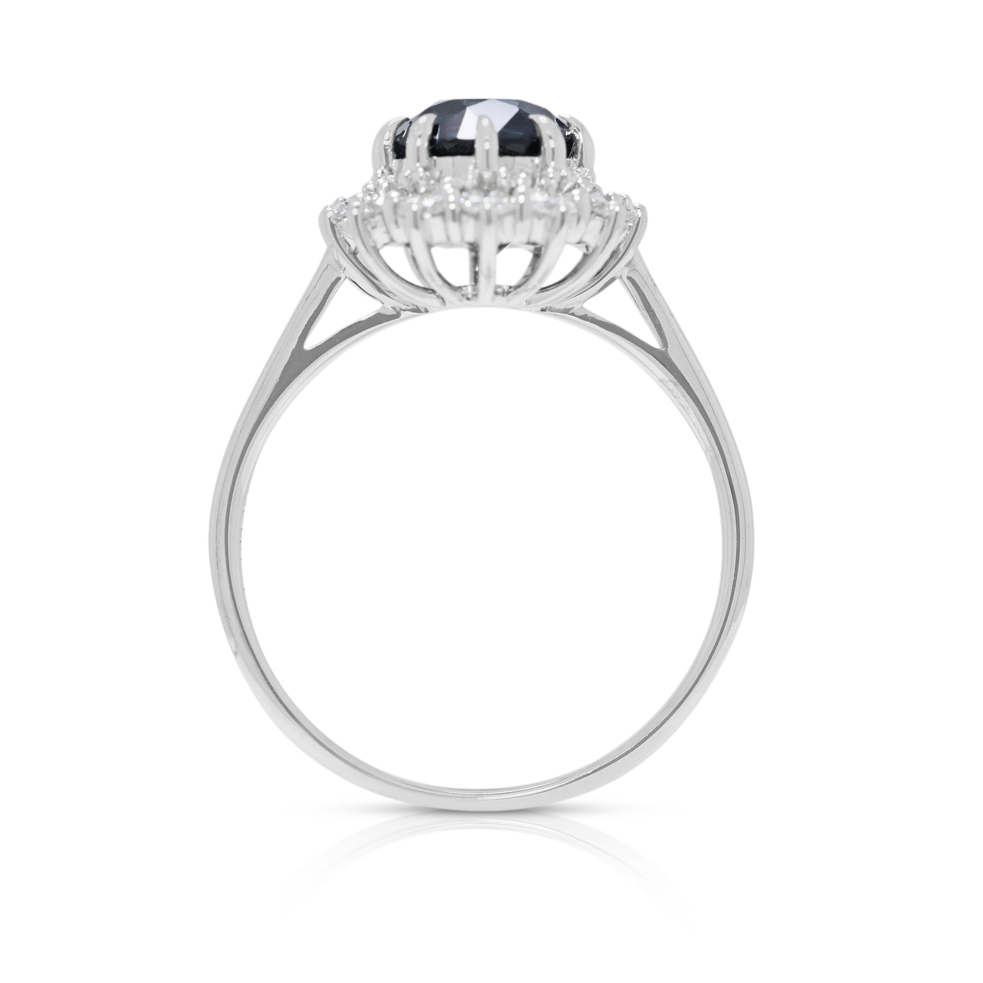 Anello con zaffiro non riscaldato e diamanti naturali da 2,74 carati in oro bianco 18K in vendita 2
