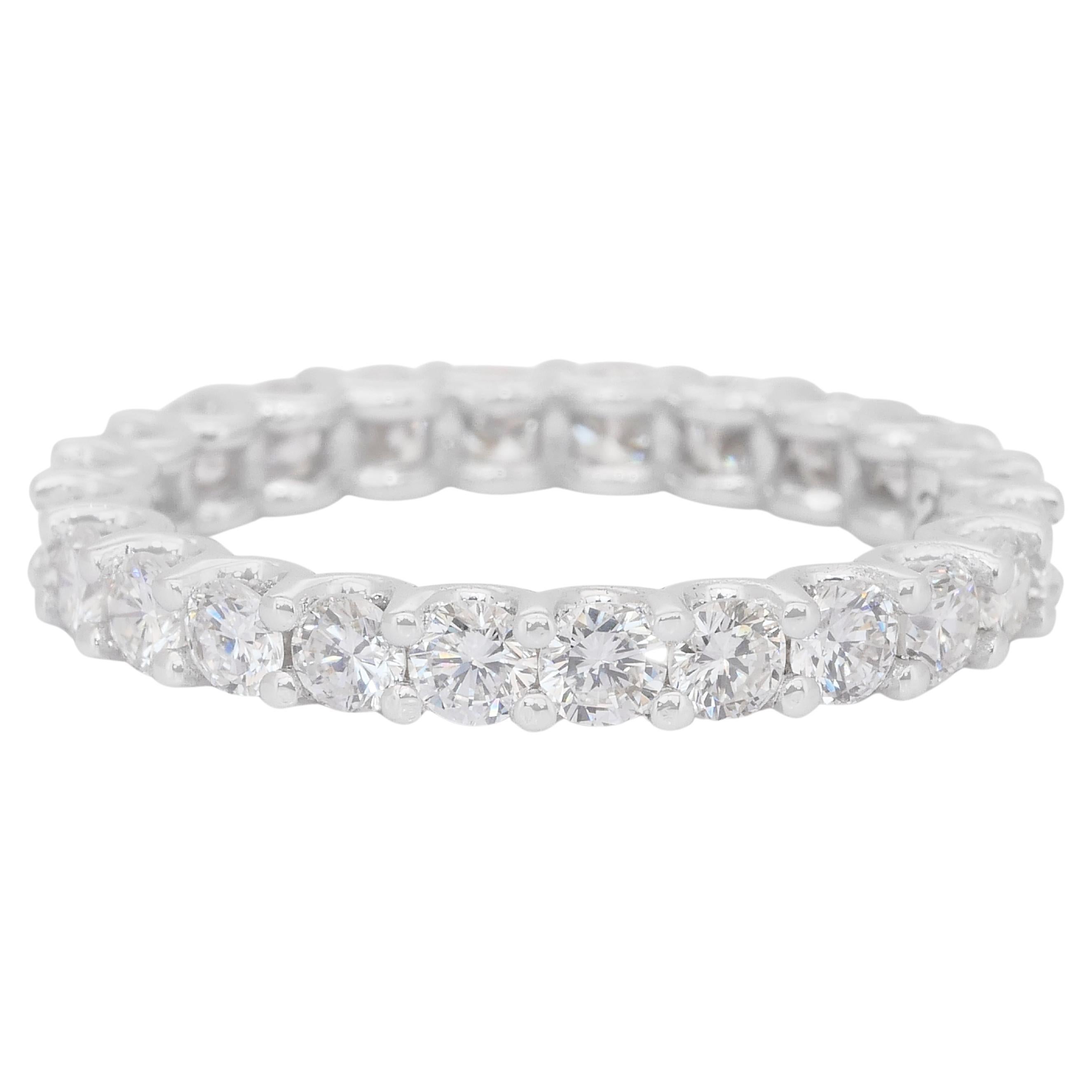 Schillernde 2,83ct Diamanten Eternity Ring in 14k Weißgold - IGI zertifiziert