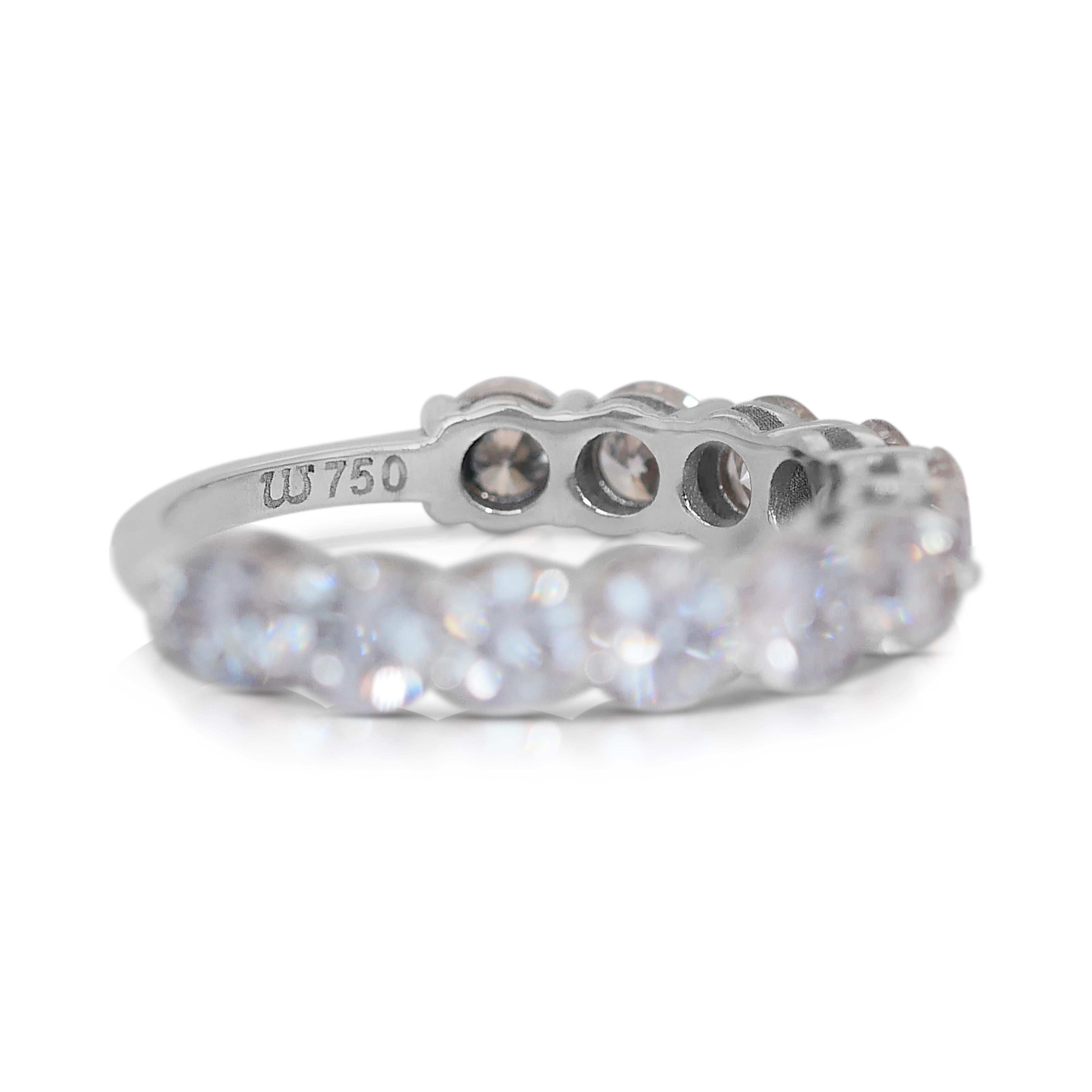 Dazzling 2.93ct Diamonds Half Eternity Ring in 18k White Gold - IGI Certified In New Condition In רמת גן, IL