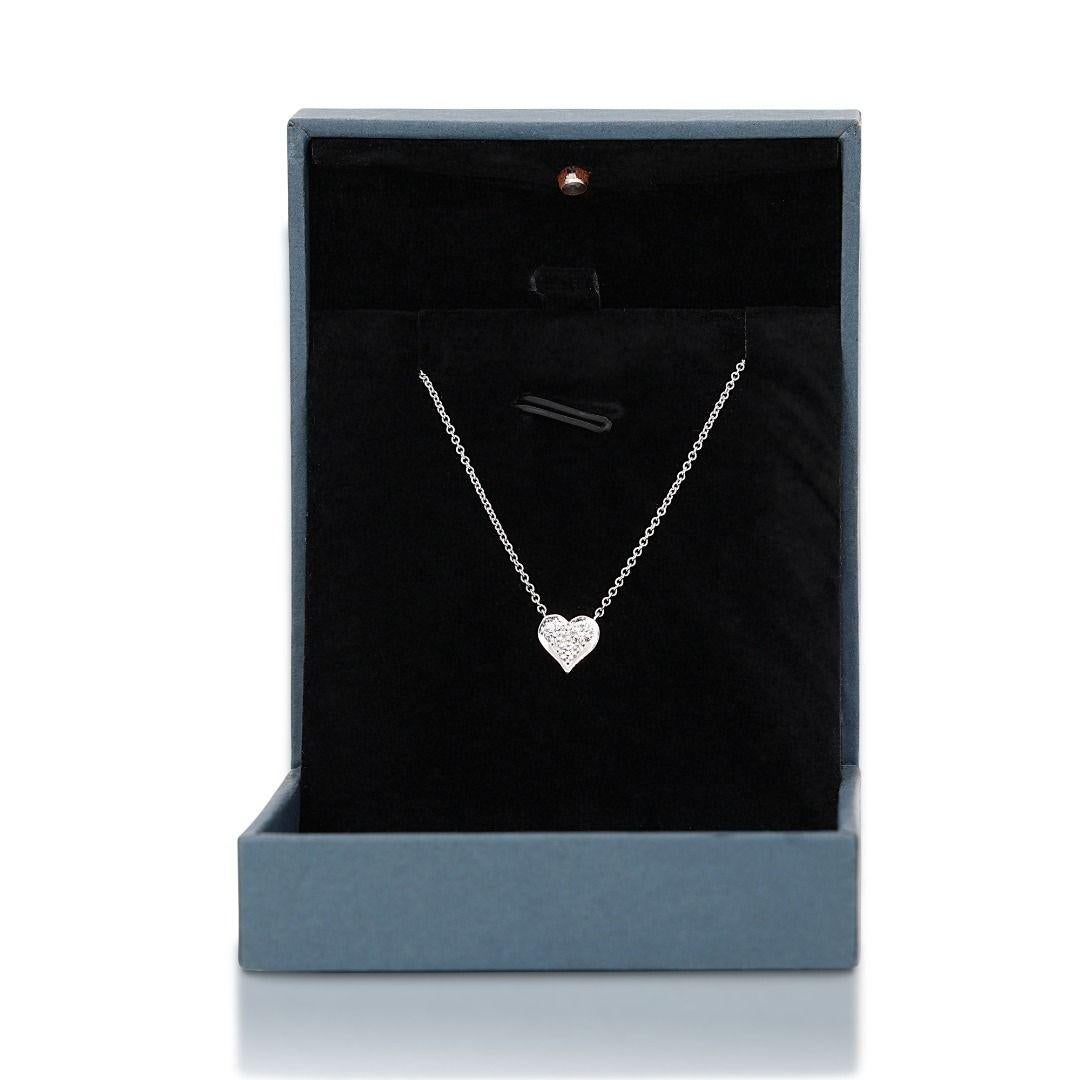 Dazzling 3-stone Diamond Heart Platinum Necklace 3