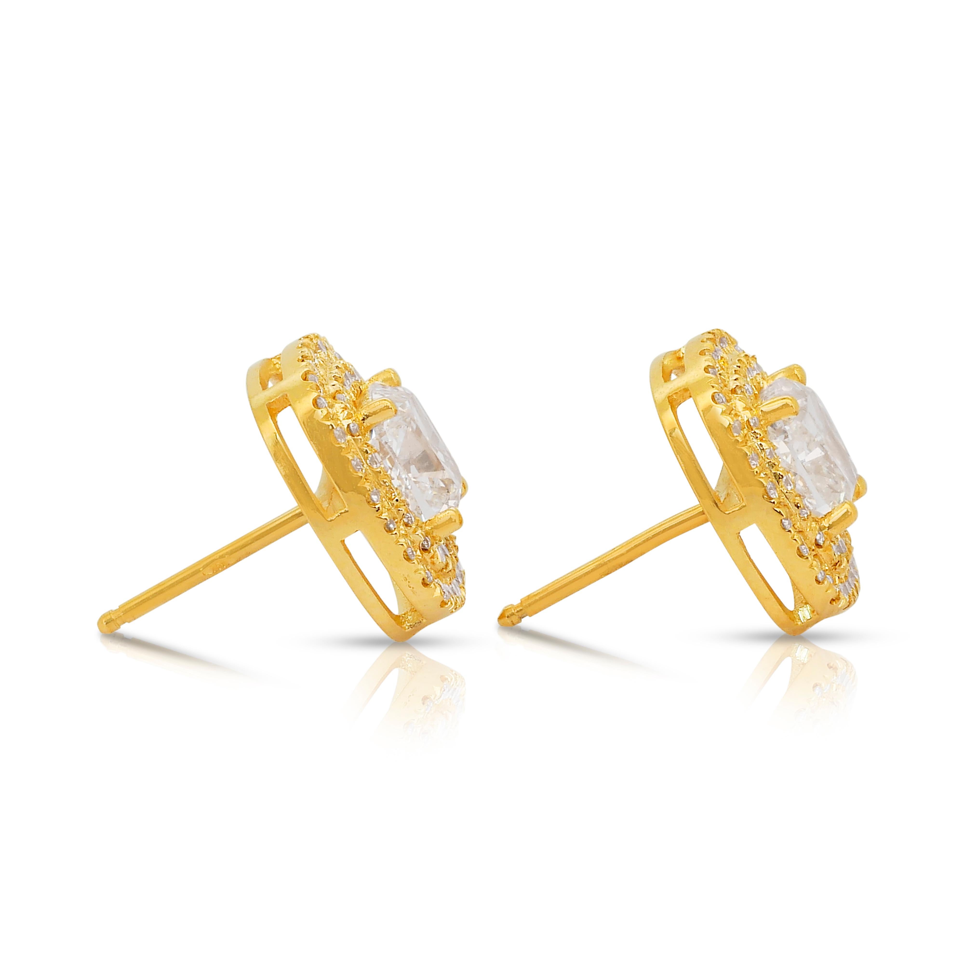 Orecchini con diamanti da 3,03 carati in oro giallo 18 carati - certificati IGI in vendita 1