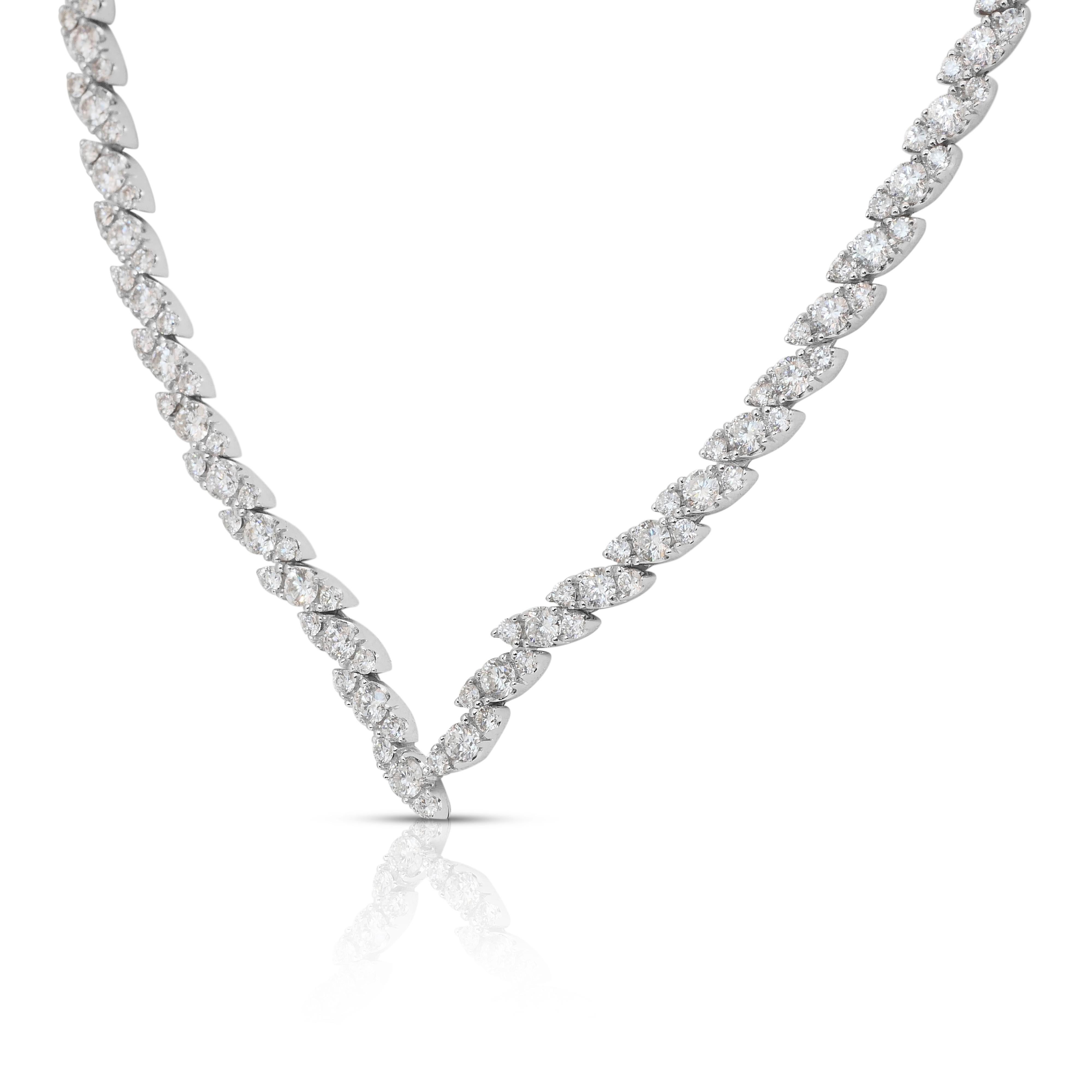 Collana di diamanti da 3,38 carati in oro bianco 18 carati - Certificato IGI in vendita 3