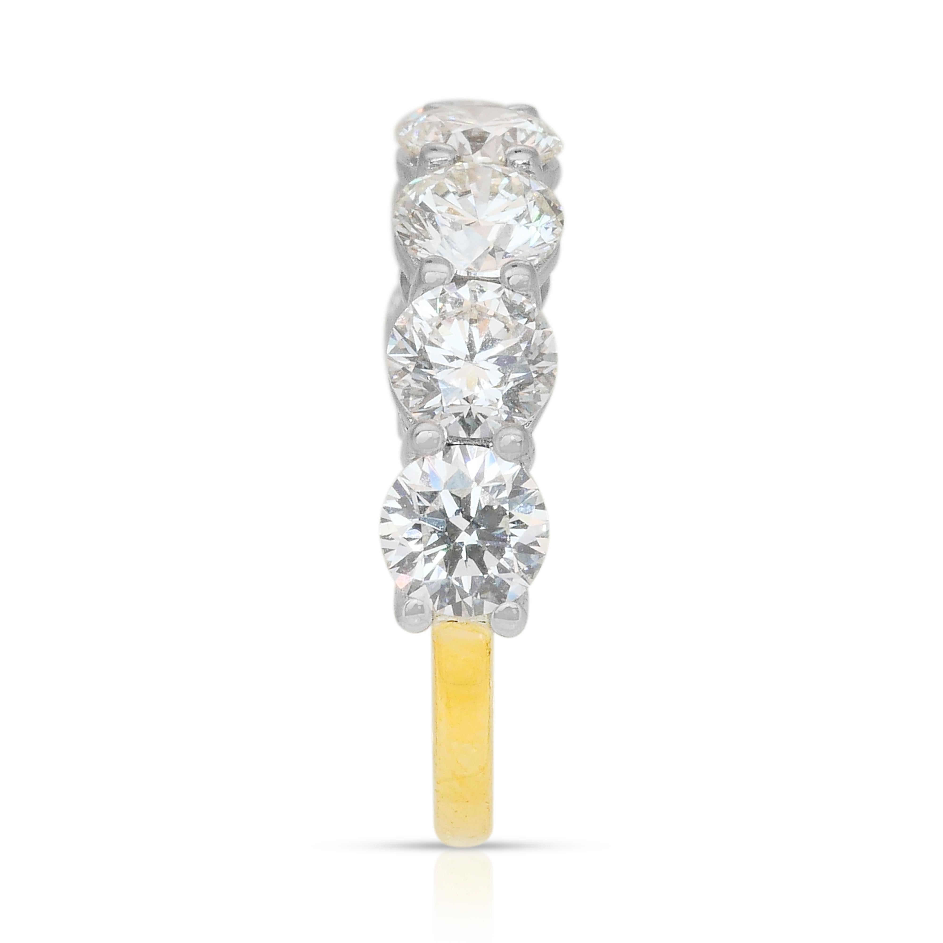 Éblouissante bague à 7 pierres en or blanc et jaune 18 carats de 3,63 ct de diamants - certifiée IGI en vente 2