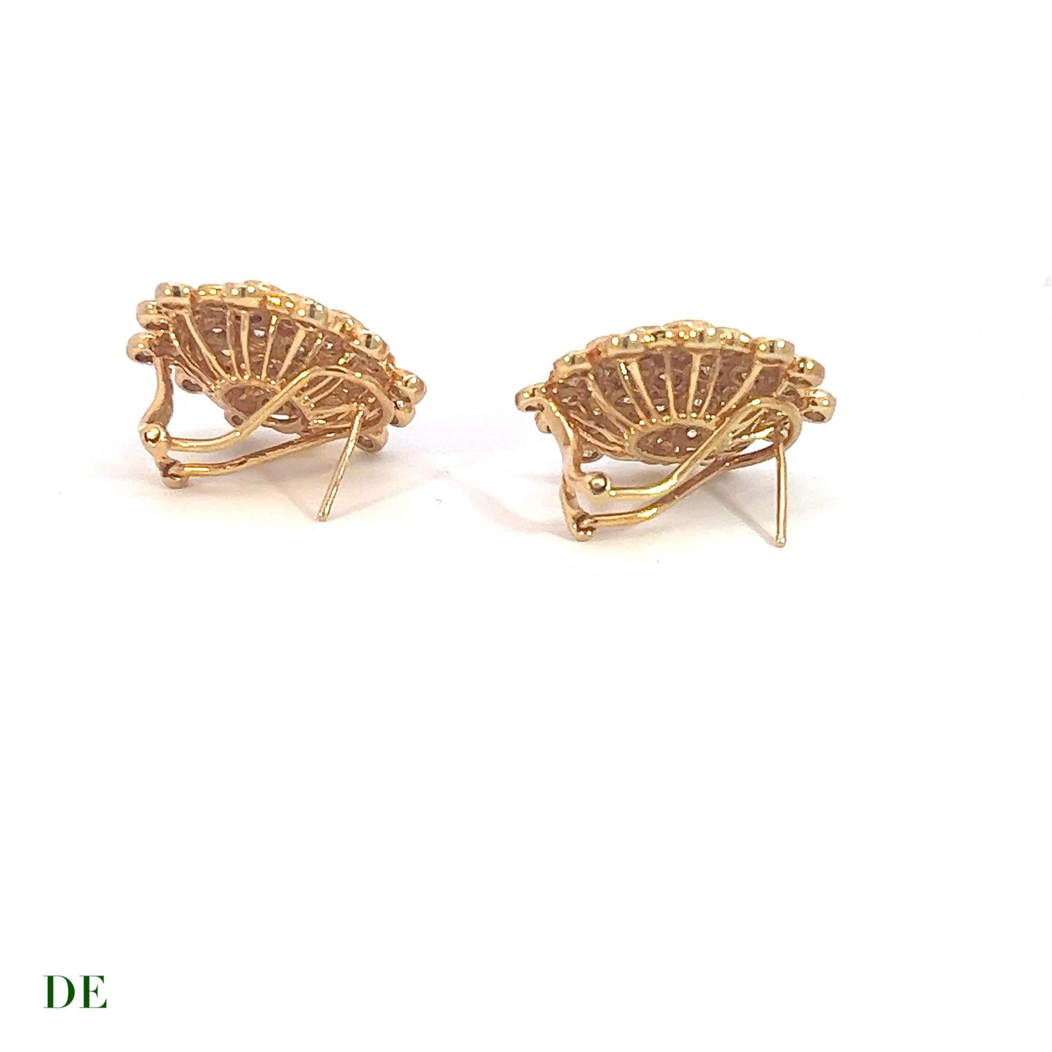 Round Cut Dazzling 4.095 Carat Diamond Sweet Honey Snowflake Yellow Gold Diamond Earring