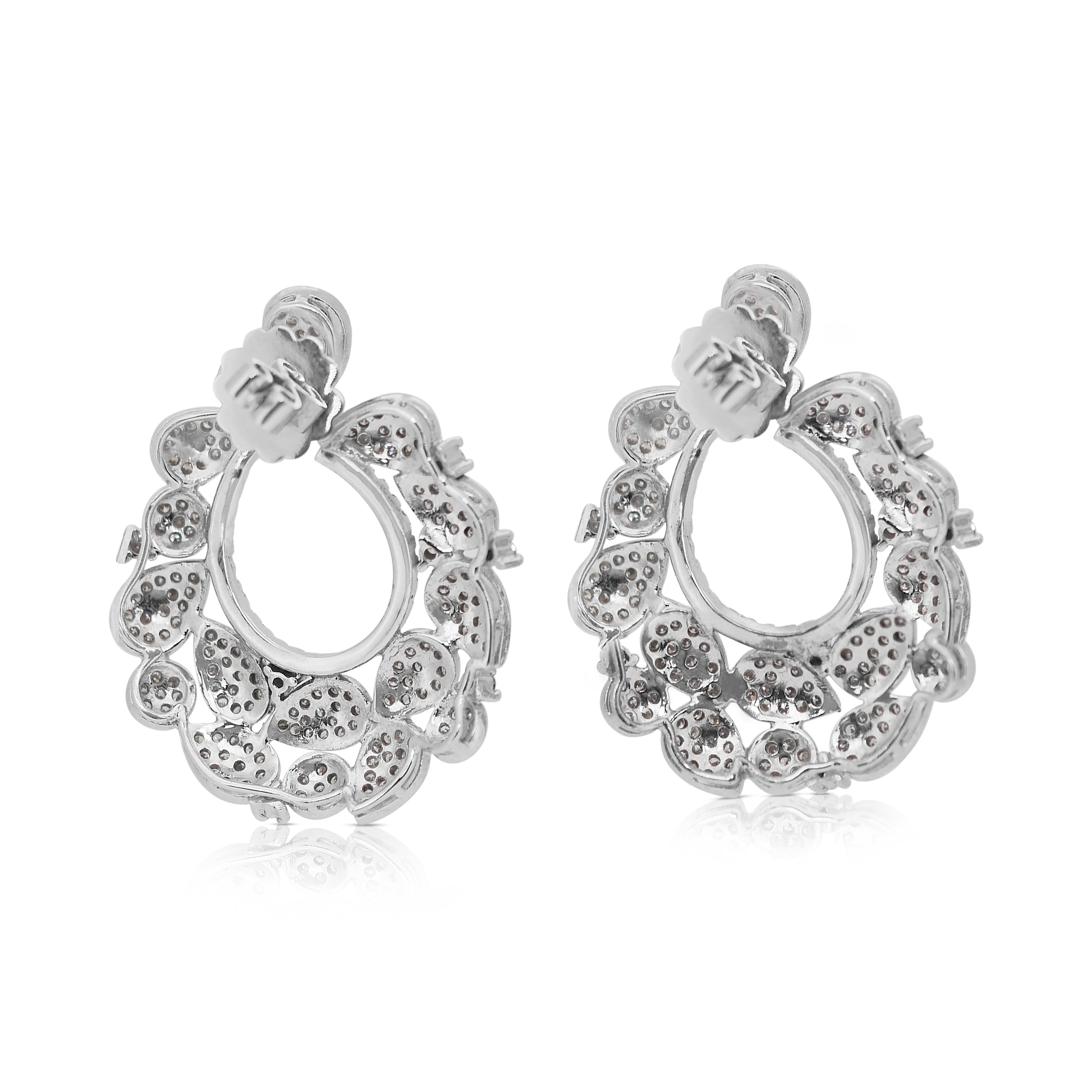 Dazzling 5.87ct Diamonds Earrings in 18k White Gold - IGI Certified For Sale 2