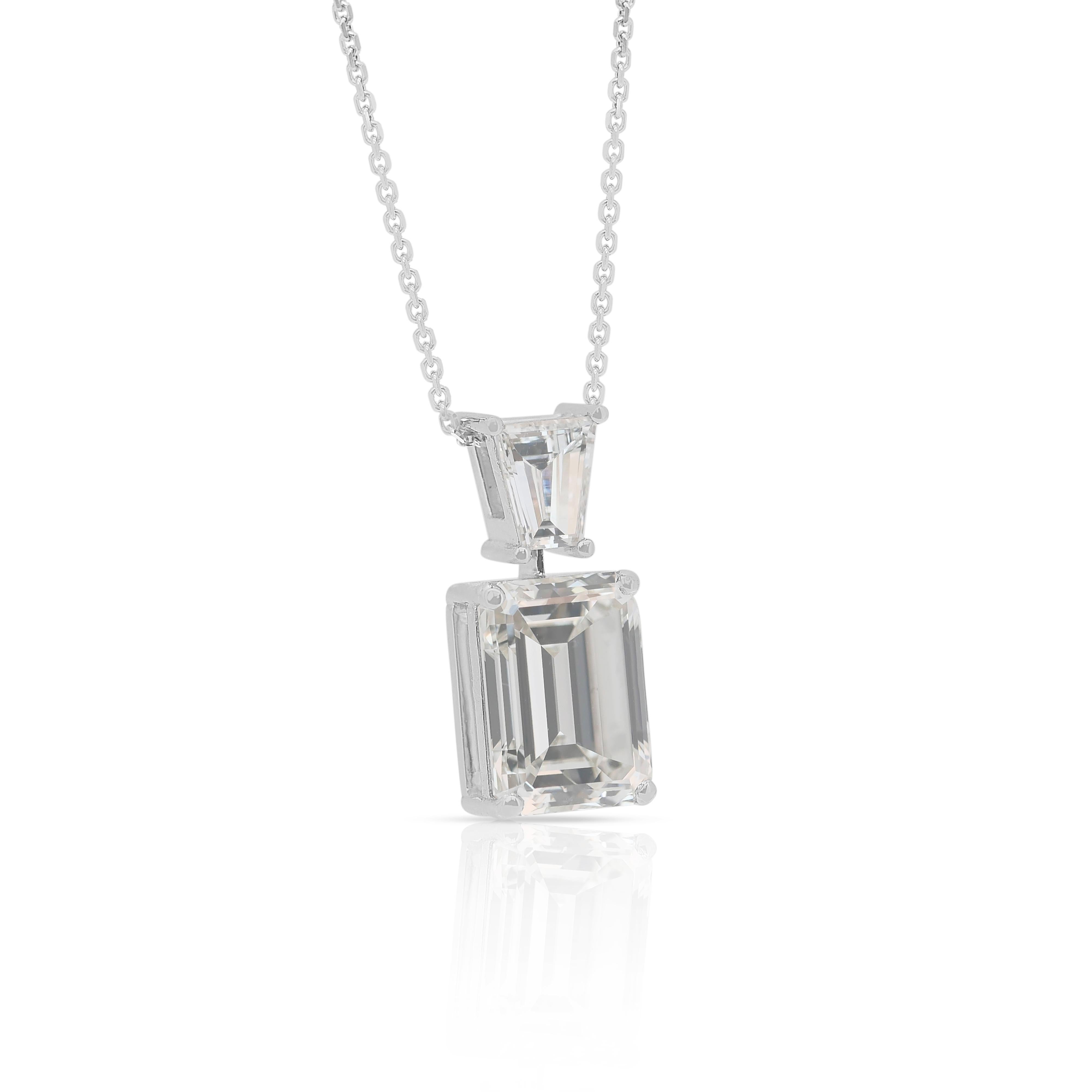 Collana con diamanti da 5,94 carati e ciondolo in oro bianco 18 carati In condizioni Nuovo in vendita a רמת גן, IL
