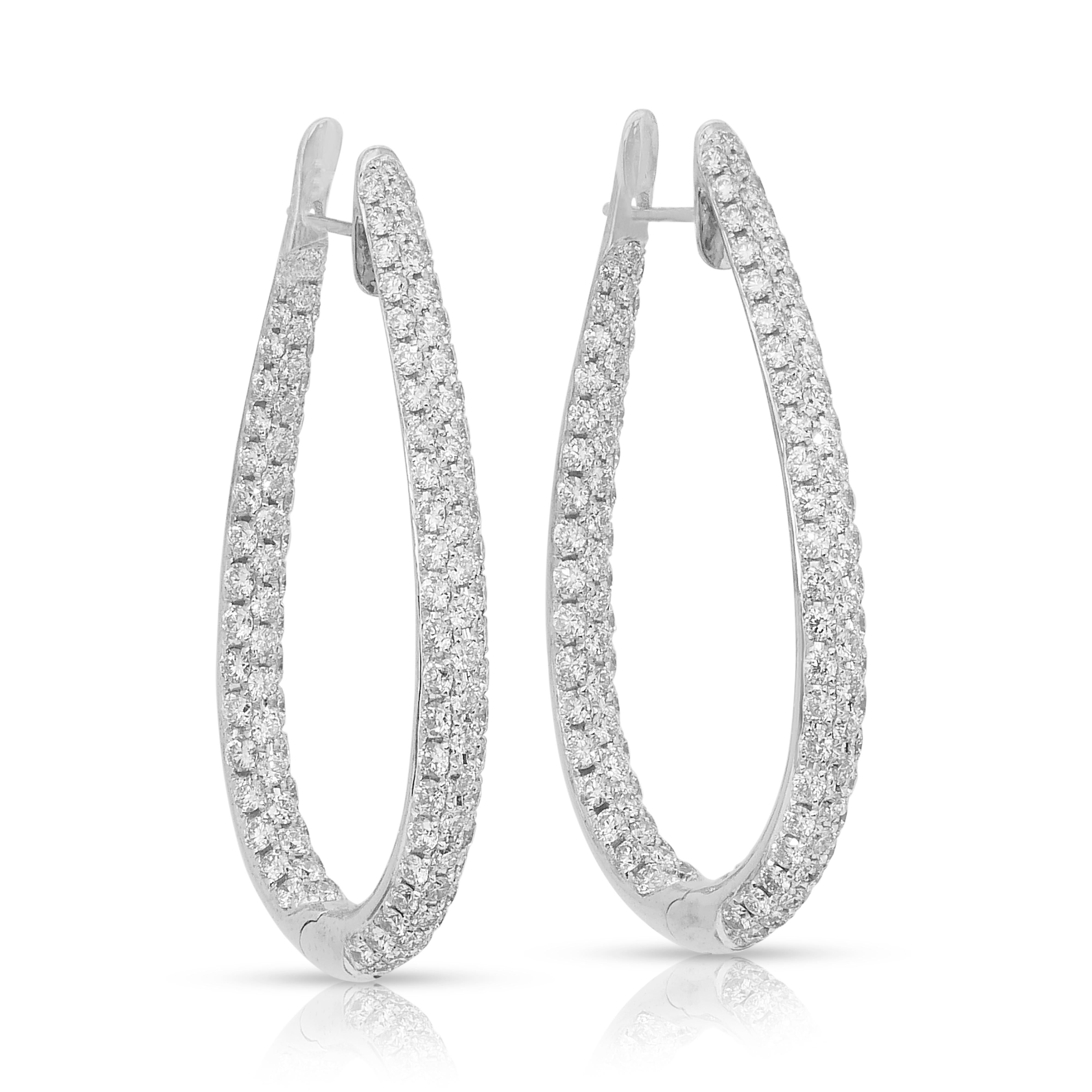 Taille ronde Boucles d'oreilles éblouissantes en or blanc 18 carats de 6,63 ct de diamants - certifiées IGI en vente
