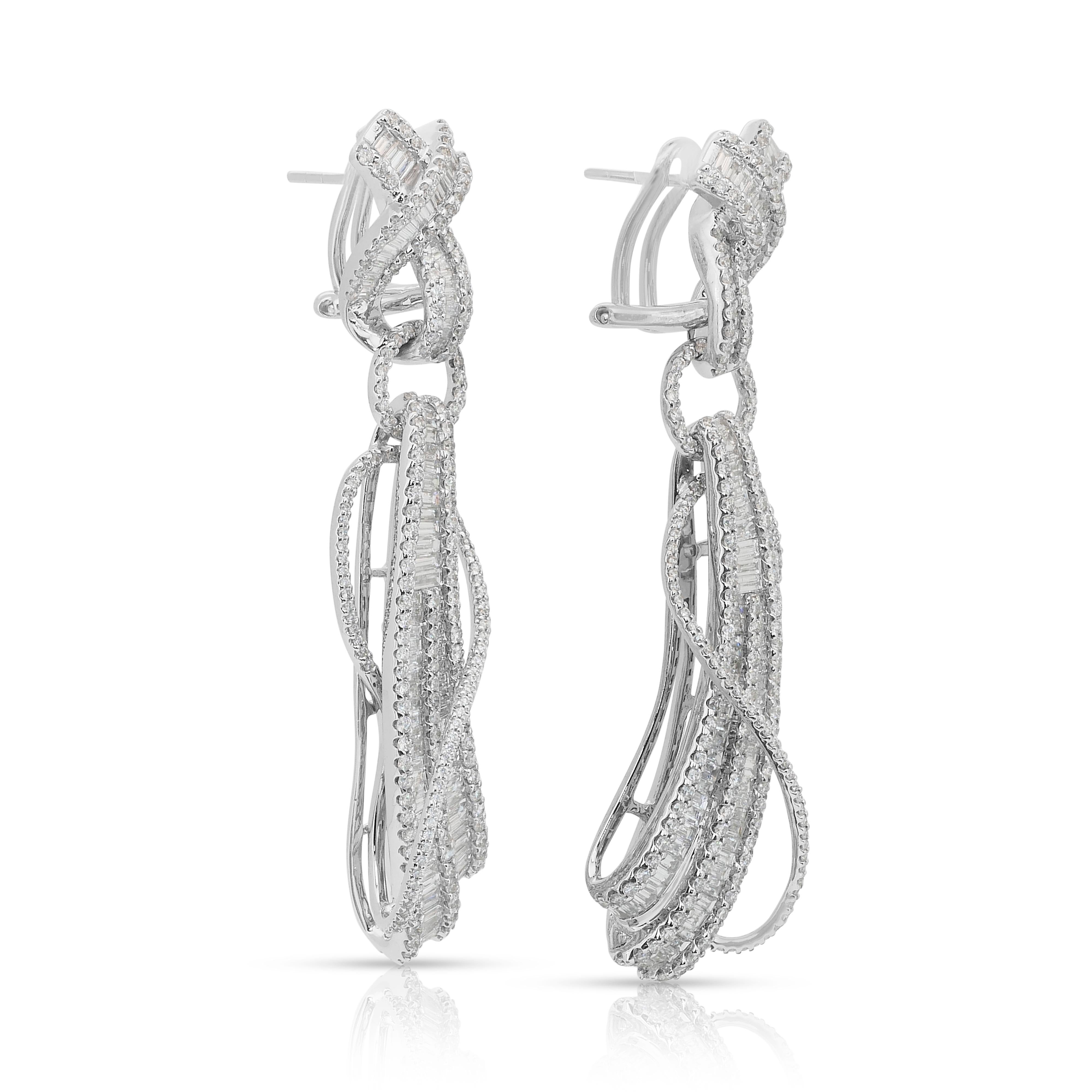 Deslumbrantes Pendientes de Gota de Diamantes de 6,75 ct en Oro Blanco de 18k - Certificado IGI Corte baguette en venta