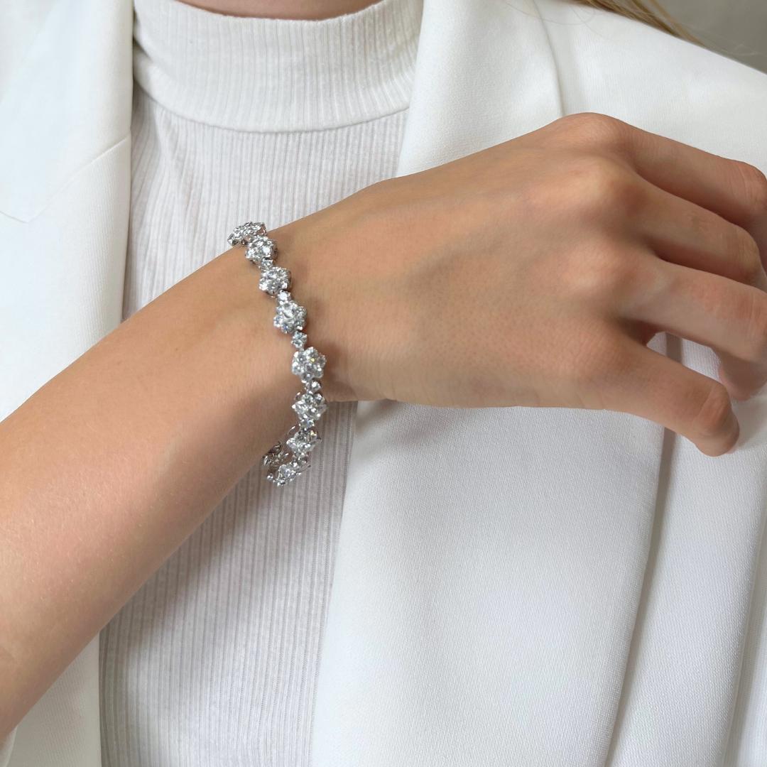 Deslumbrante Pulsera de Diamantes de 7,25ct en Oro Blanco de 18k - Certificado IGI en venta 4