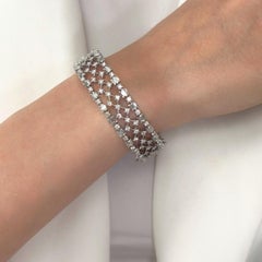 Schillernde 8,00ct Diamanten Armreif in 14k Weißgold - IGI zertifiziert