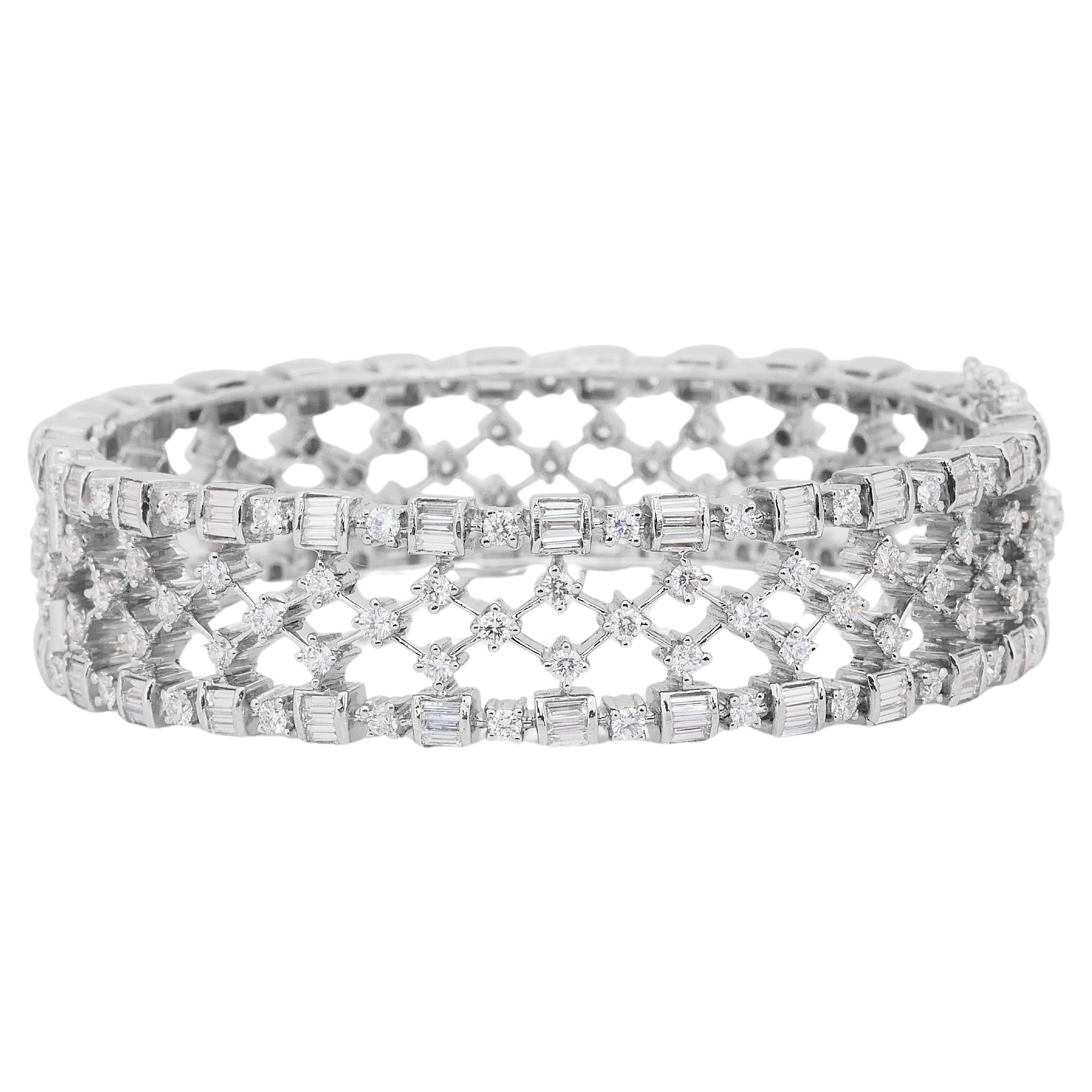 Dazzling 8.00ct Diamonds Bangle in 14k White Gold - IGI Certified