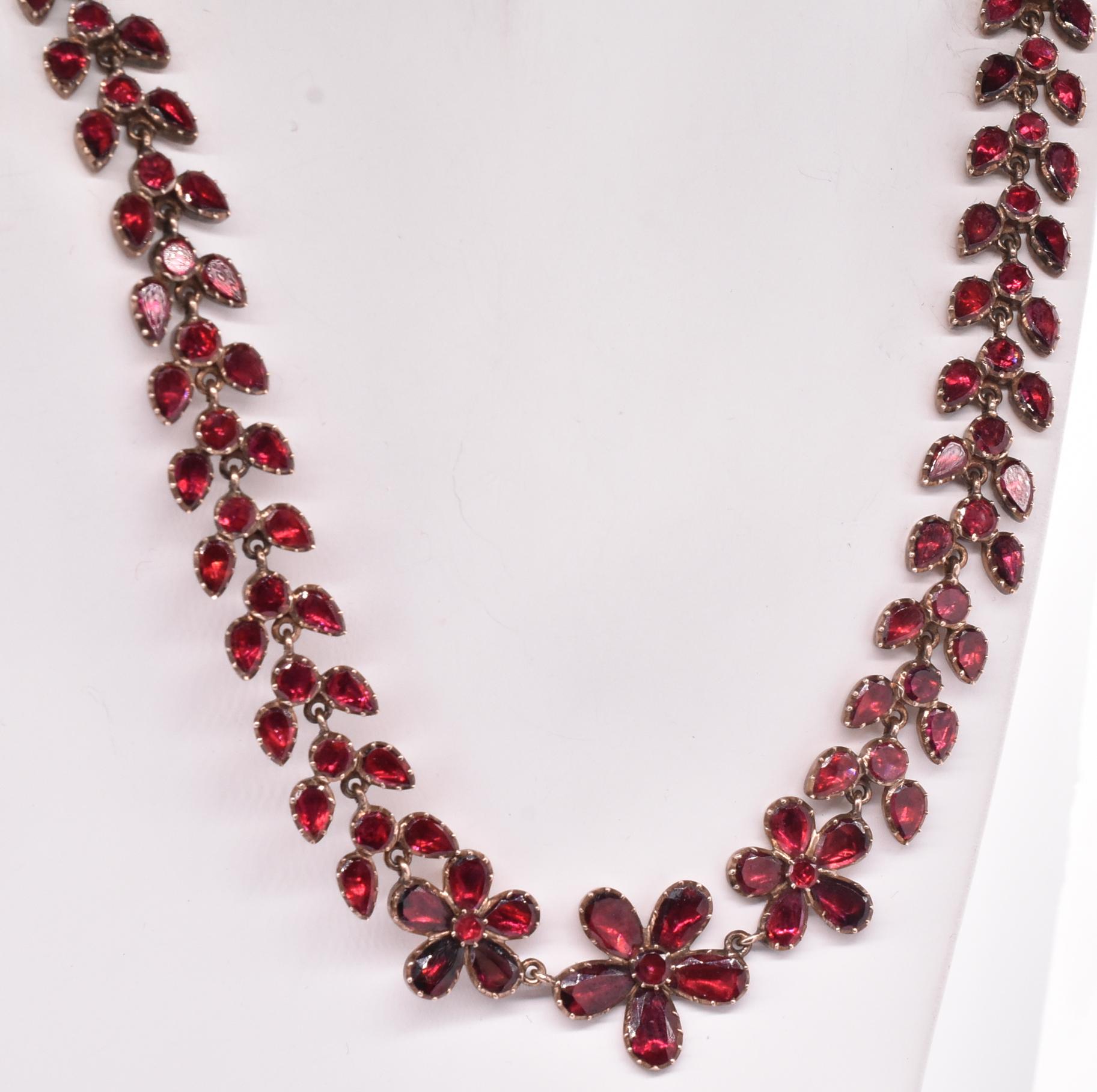 Dazzling Antique Georgian Almondine Garnet Pansy Necklace, circa 1800 5