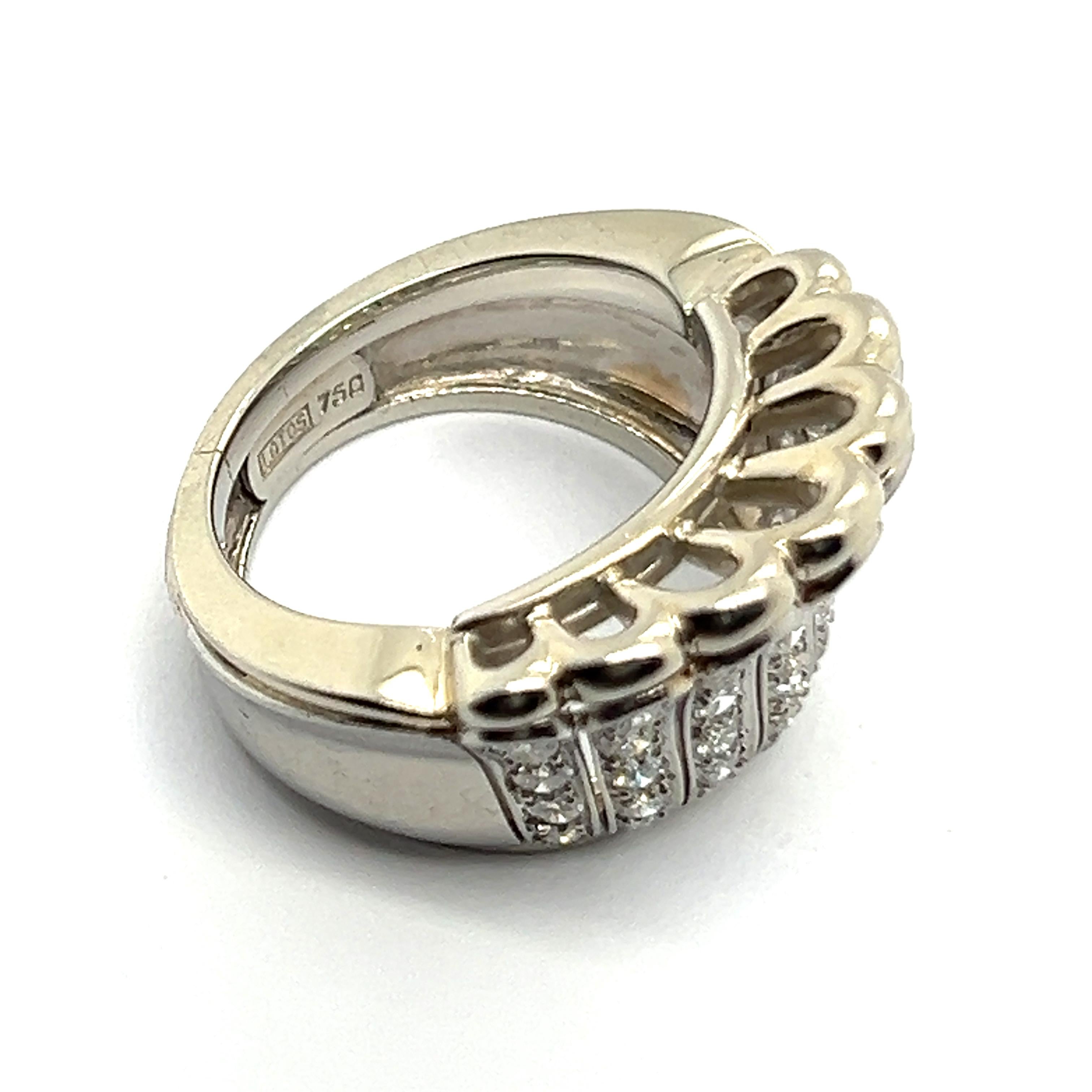 Anello corona con diamanti in oro bianco 18 carati in vendita 4
