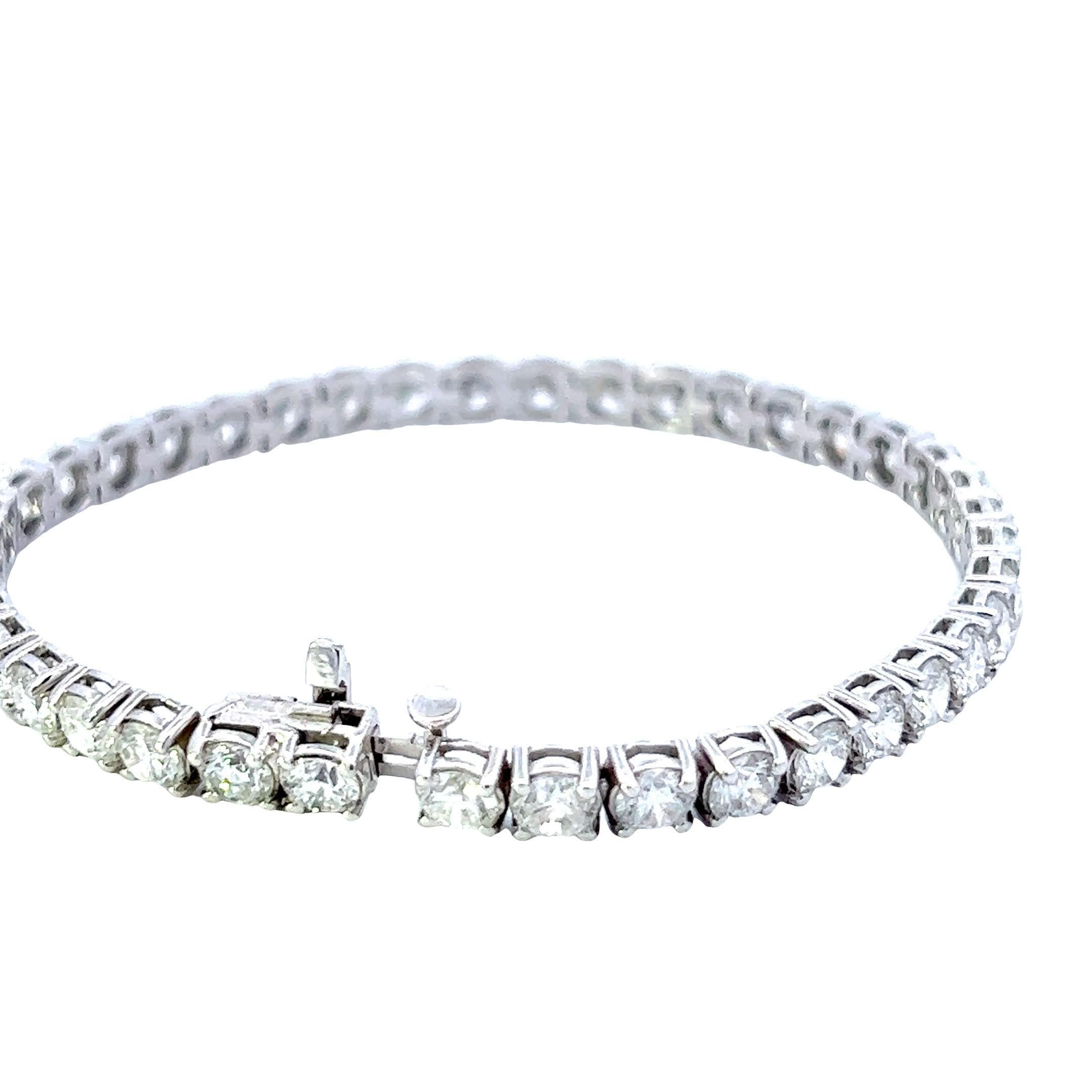 Manchette en diamant éblouissante Neuf - En vente à Great Neck Plaza, NY