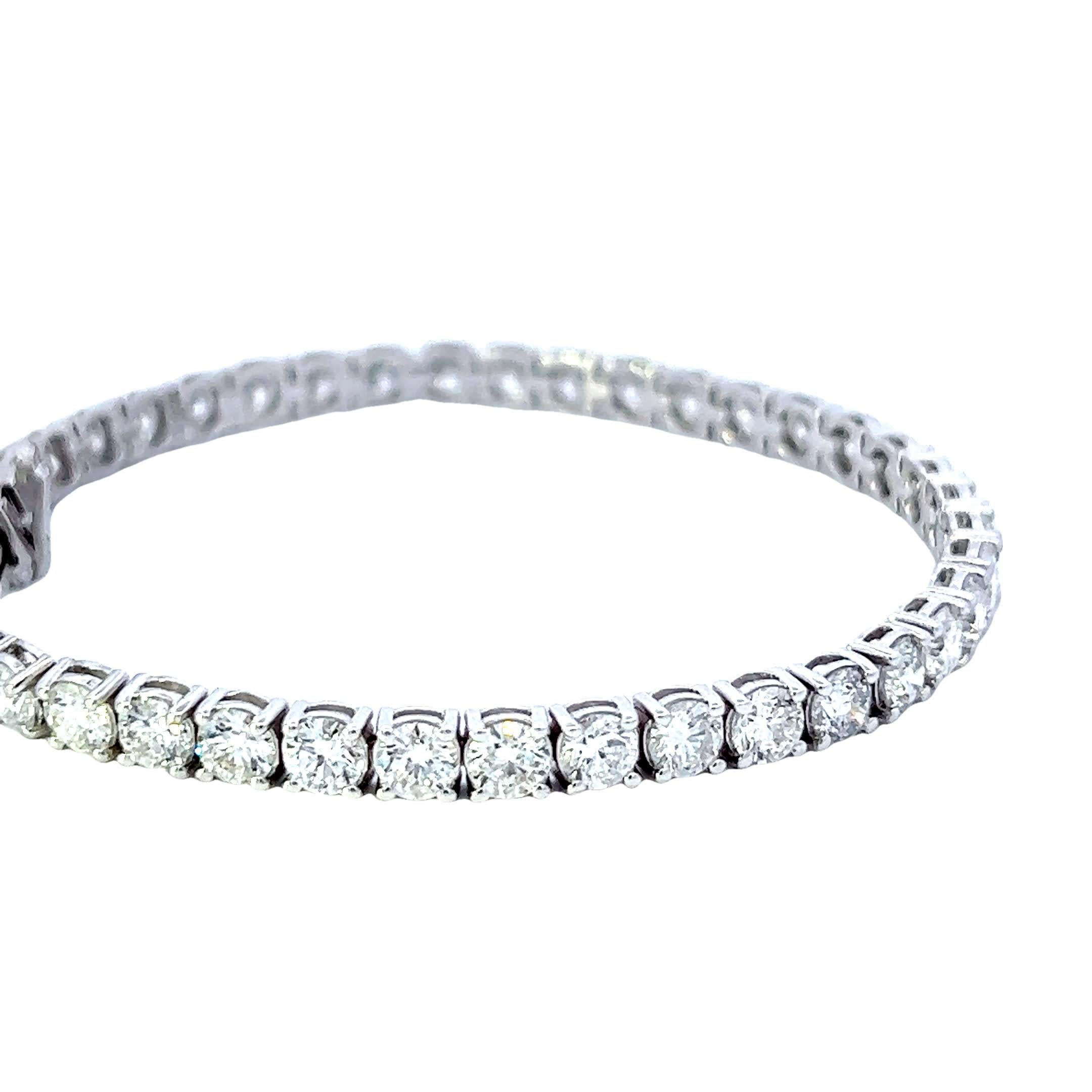 Manchette en diamant éblouissante Pour femmes en vente