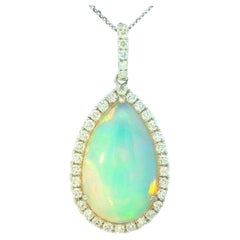 Used Dazzling diamond pendant