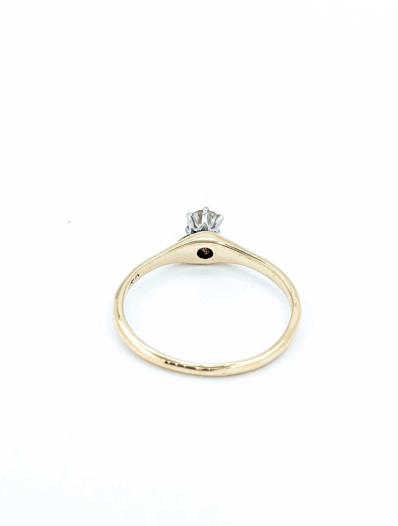 Dazzling Diamond Solitaire Ring in 14k Yellow Gold im Angebot 3