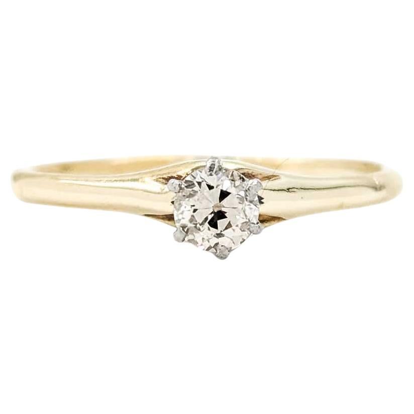 Dazzling Diamond Solitaire Ring in 14k Yellow Gold