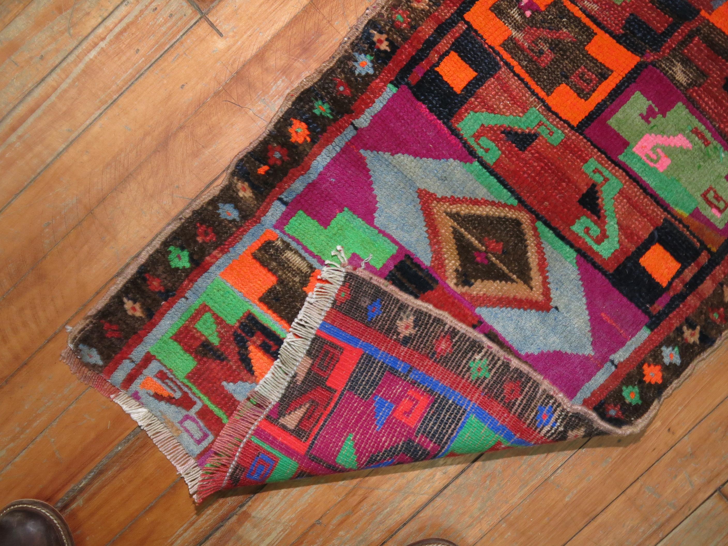 Dazzling Eclectic Turkish Anatolian Mat Size Rug, Mid-20th Century In Good Condition For Sale In New York, NY