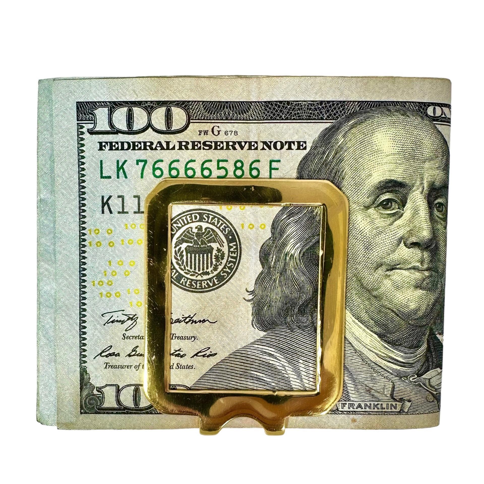 Dazzling Gold and Diamond Gentleman's Money Clip with a Hidden Surprise In Good Condition In Palm Beach, FL